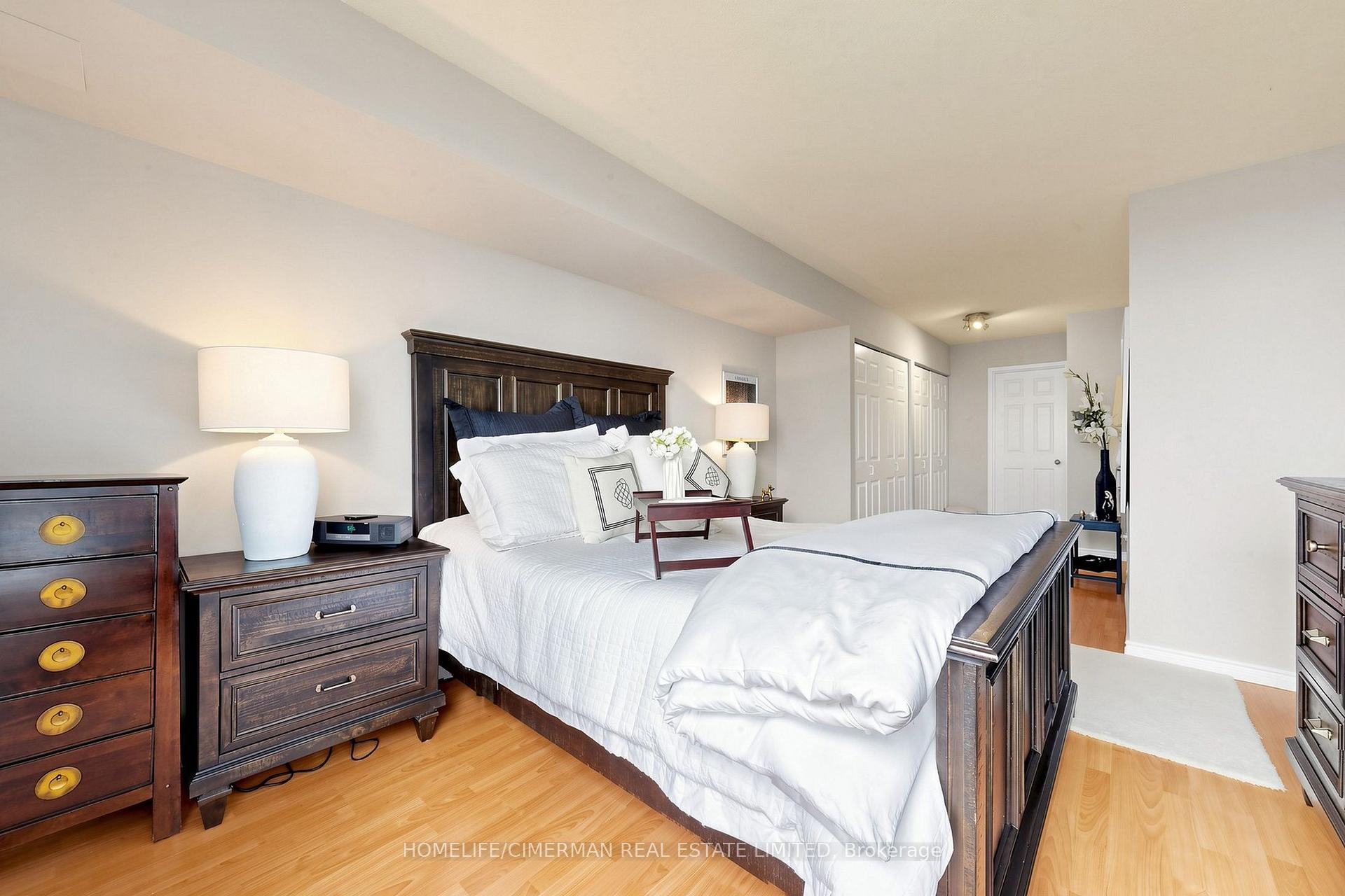 Photo 23 of Unit 3302, 5 Concorde Place, North York, Banbury-Don Mills — HOMEH