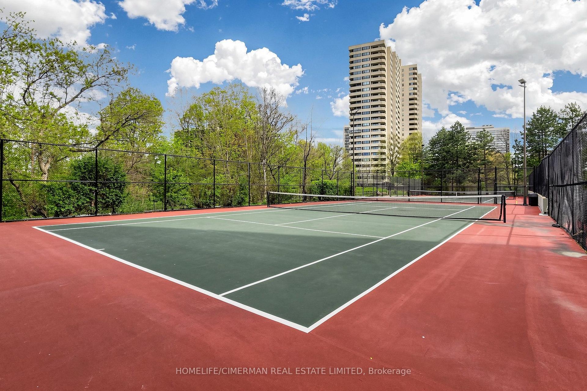 Photo 39 of Unit 3302, 5 Concorde Place, North York, Banbury-Don Mills — HOMEH