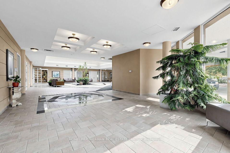 Photo 40 of Unit 3302, 5 Concorde Place, North York, Banbury-Don Mills — HOMEH