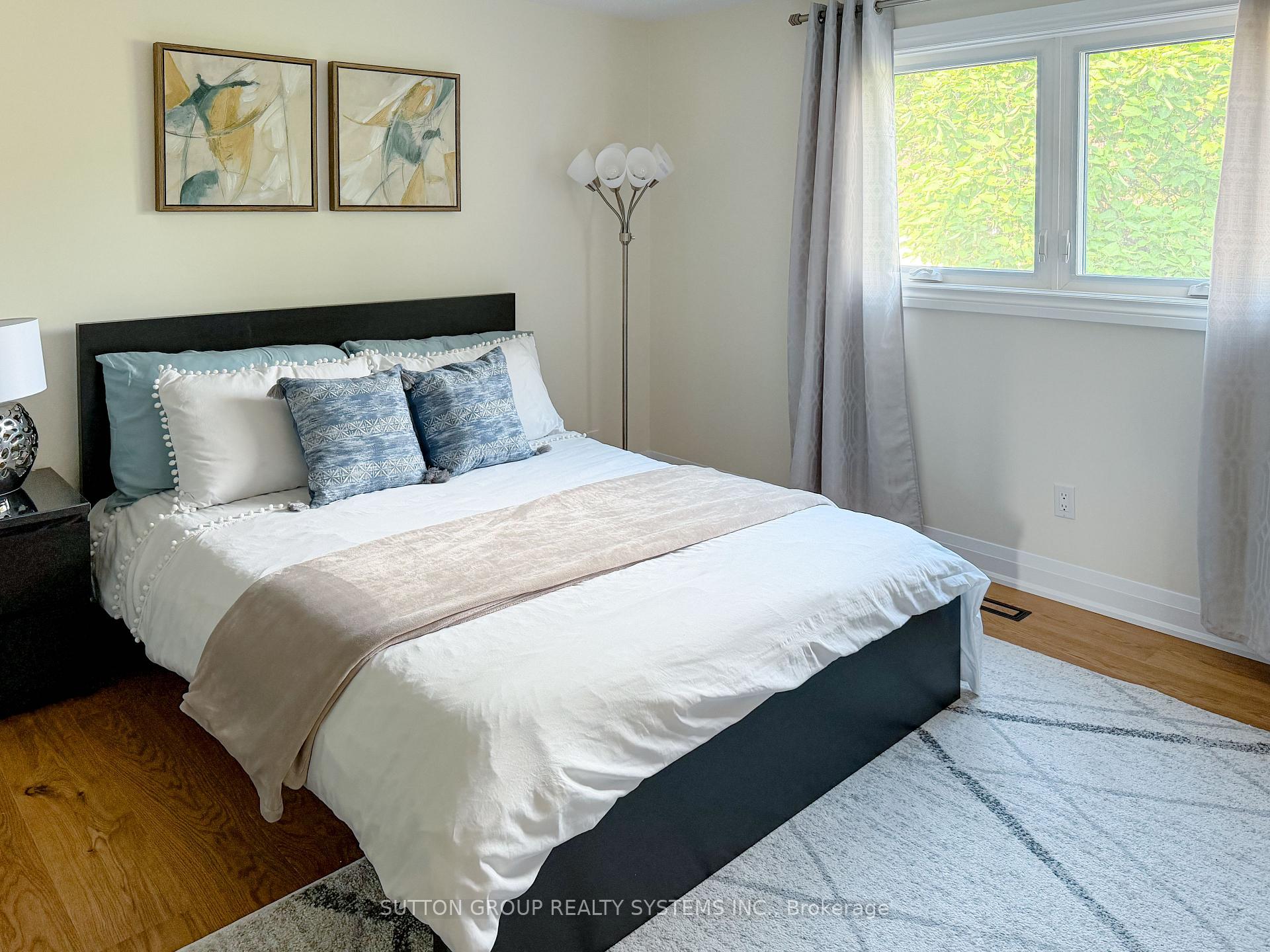 Photo 24 of 19 Parkway Place, Hamilton, Dundas — HOMEH