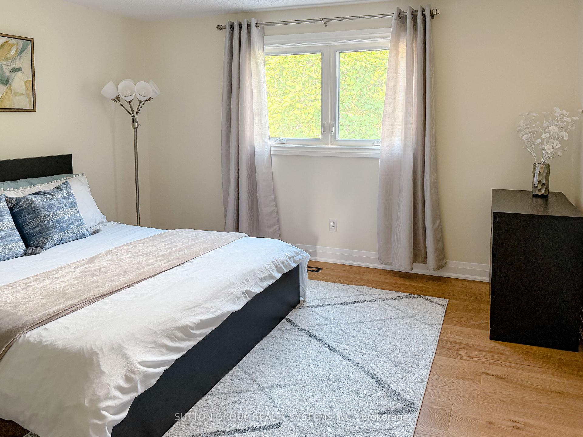 Photo 25 of 19 Parkway Place, Hamilton, Dundas — HOMEH