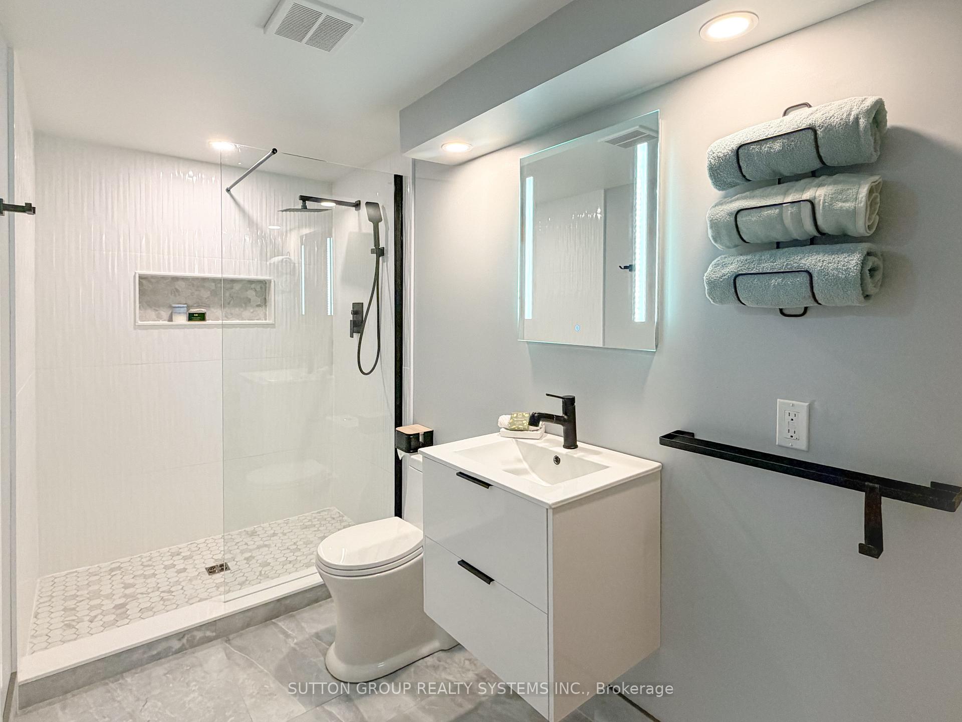 Photo 33 of 19 Parkway Place, Hamilton, Dundas — HOMEH