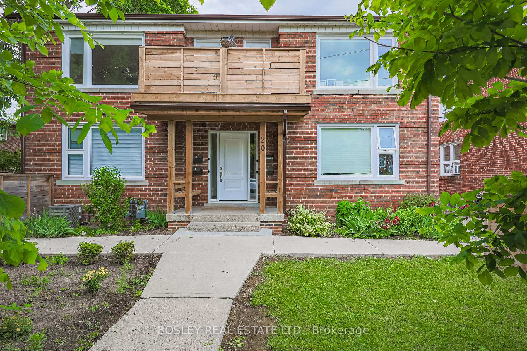 Photo 3 of Unit 3, 20 Markdale Avenue, Toronto, Humewood-Cedarvale — HOMEH