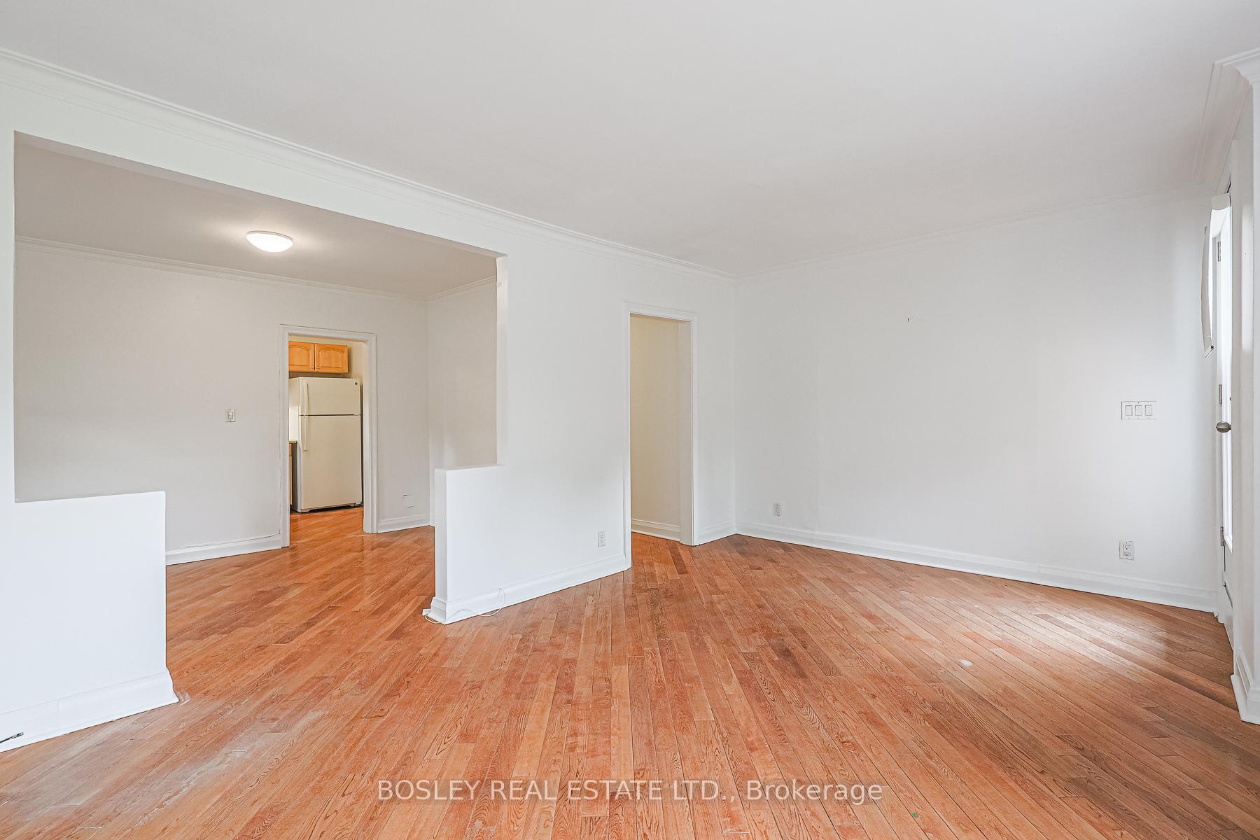 Photo 13 of Unit 3, 20 Markdale Avenue, Toronto, Humewood-Cedarvale — HOMEH