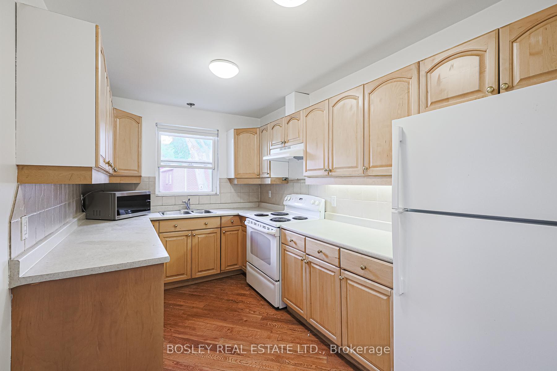 Photo 17 of Unit 3, 20 Markdale Avenue, Toronto, Humewood-Cedarvale — HOMEH