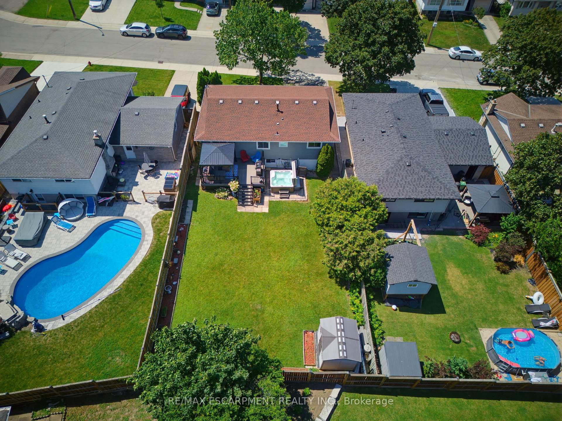 Photo 4 of 164 Hanover Place, Hamilton, Vincent — HOMEH