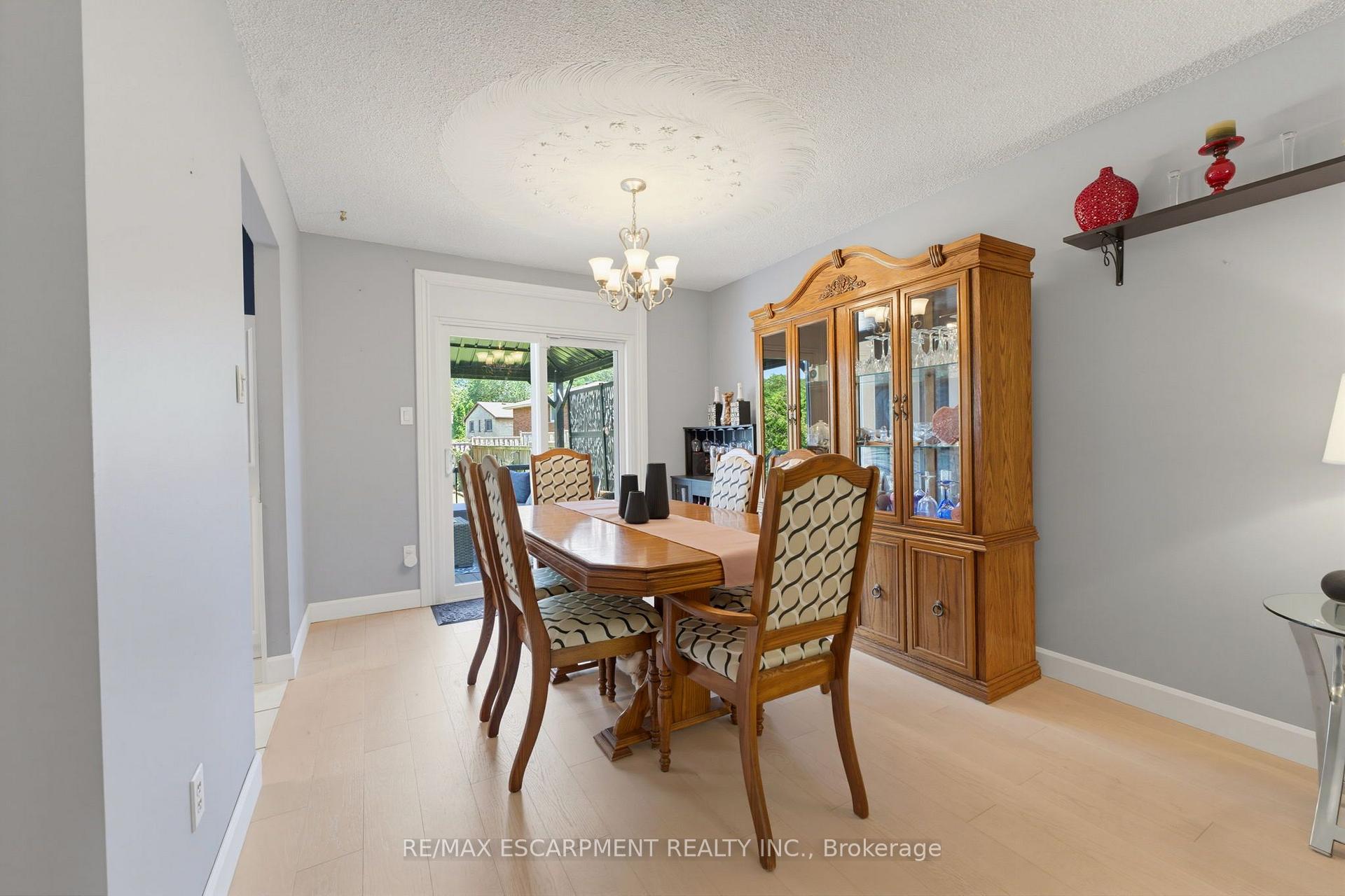 Photo 10 of 164 Hanover Place, Hamilton, Vincent — HOMEH
