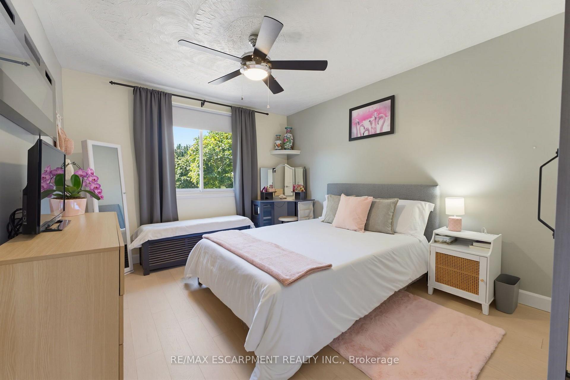 Photo 15 of 164 Hanover Place, Hamilton, Vincent — HOMEH