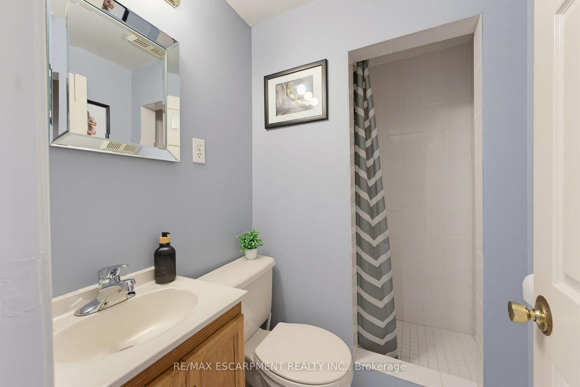 Photo 26 of 164 Hanover Place, Hamilton, Vincent — HOMEH