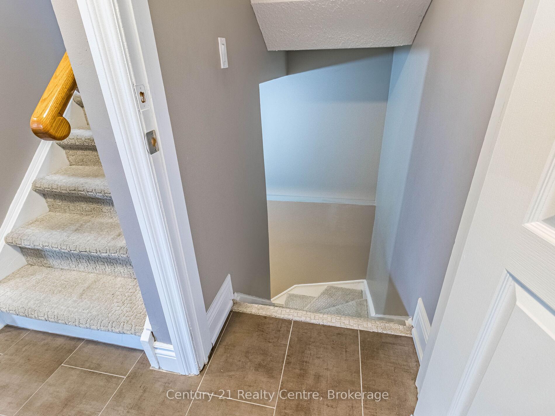 Photo 2 of Unit Basement, 34 Niagara Place, Brampton, Westgate — HOMEH