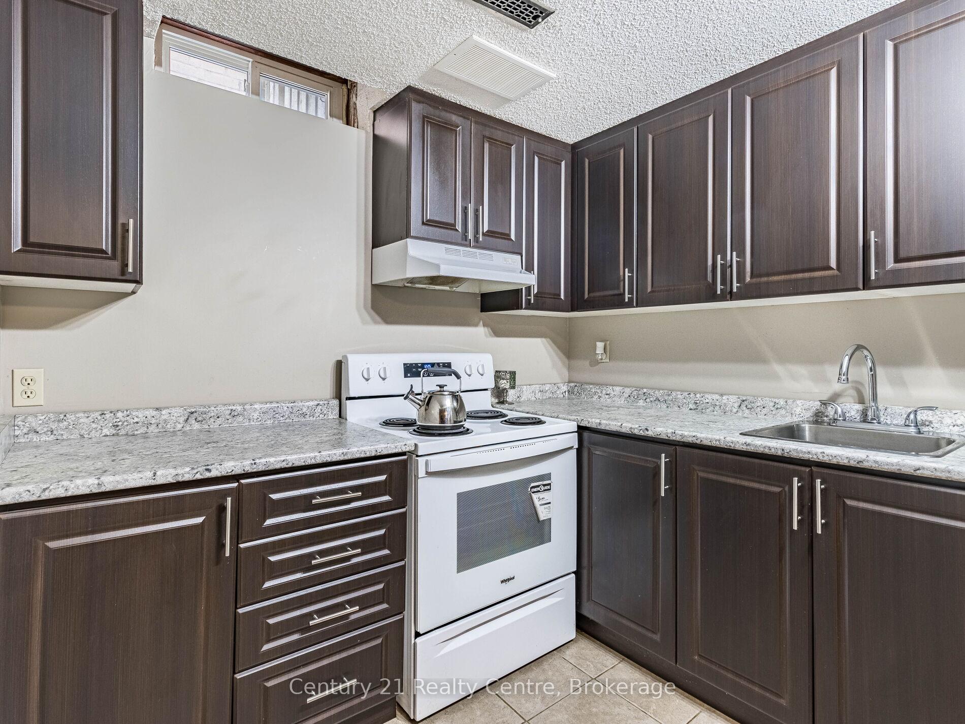 Photo 7 of Unit Basement, 34 Niagara Place, Brampton, Westgate — HOMEH