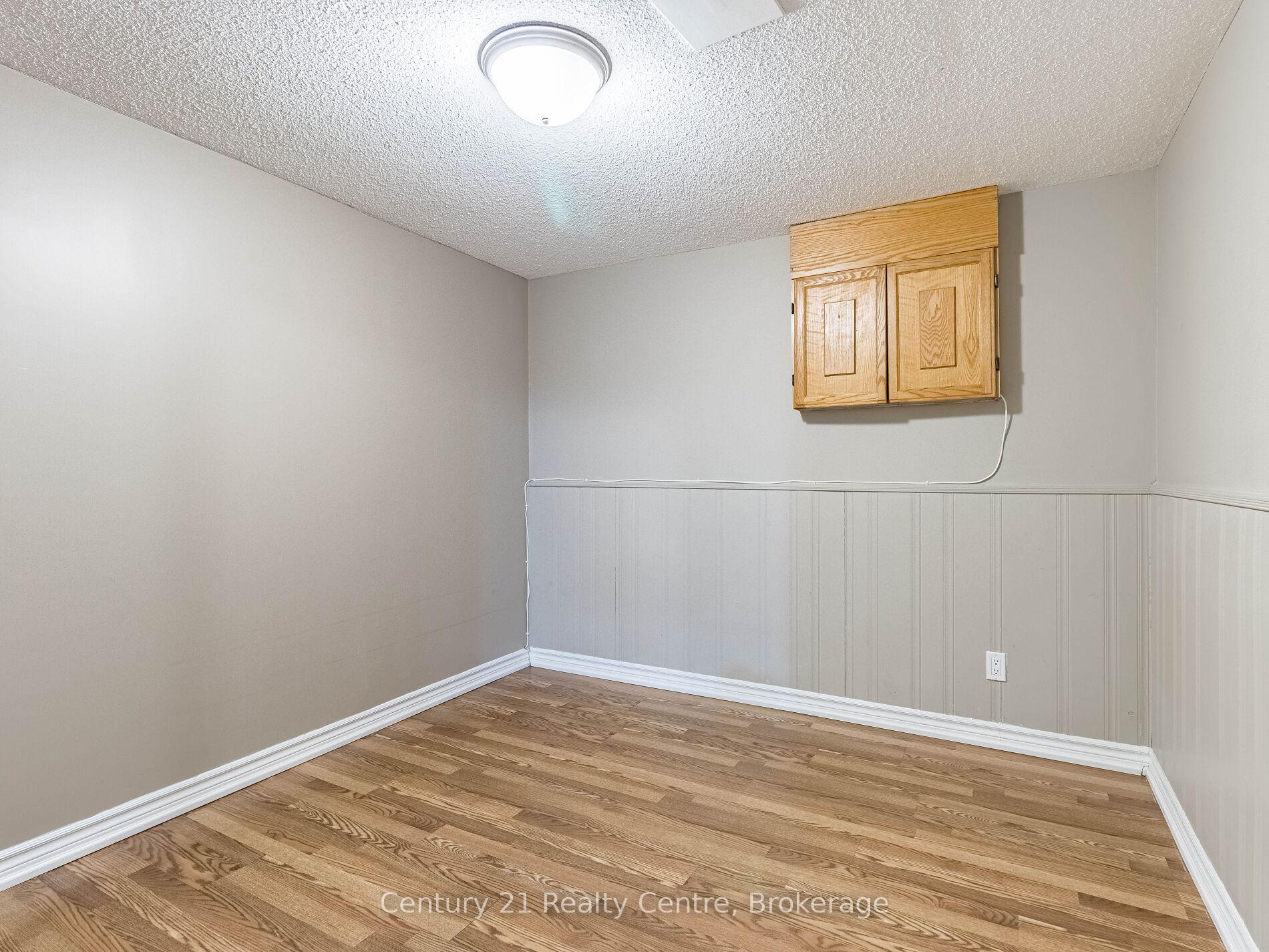 Photo 10 of Unit Basement, 34 Niagara Place, Brampton, Westgate — HOMEH
