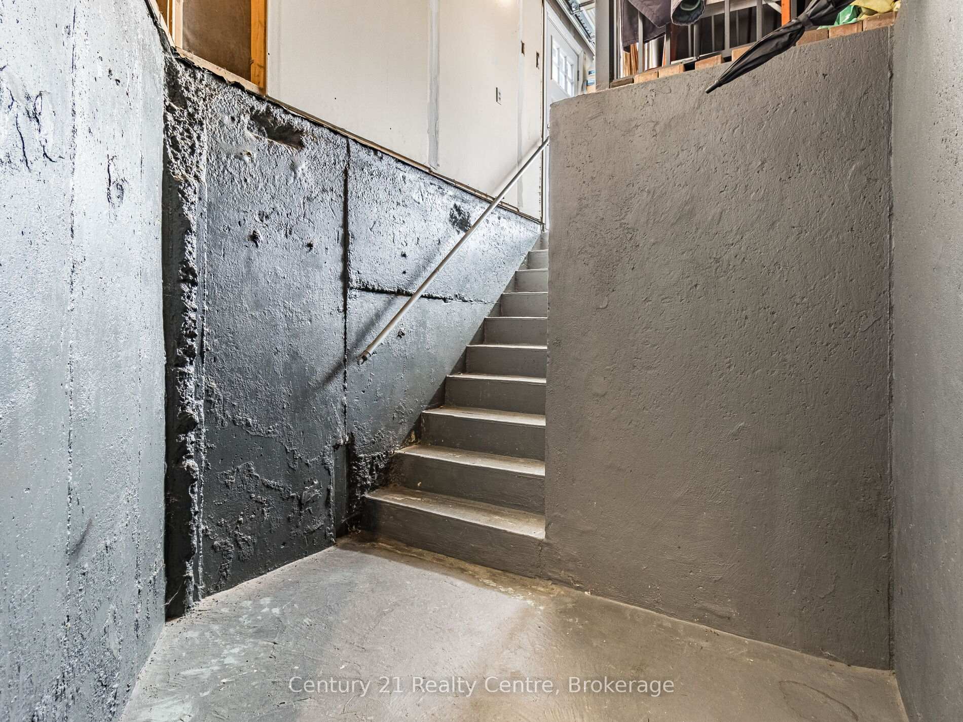 Photo 15 of Unit Basement, 34 Niagara Place, Brampton, Westgate — HOMEH