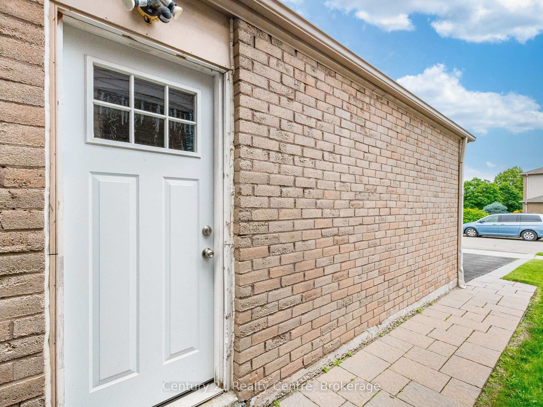 Photo 17 of Unit Basement, 34 Niagara Place, Brampton, Westgate — HOMEH