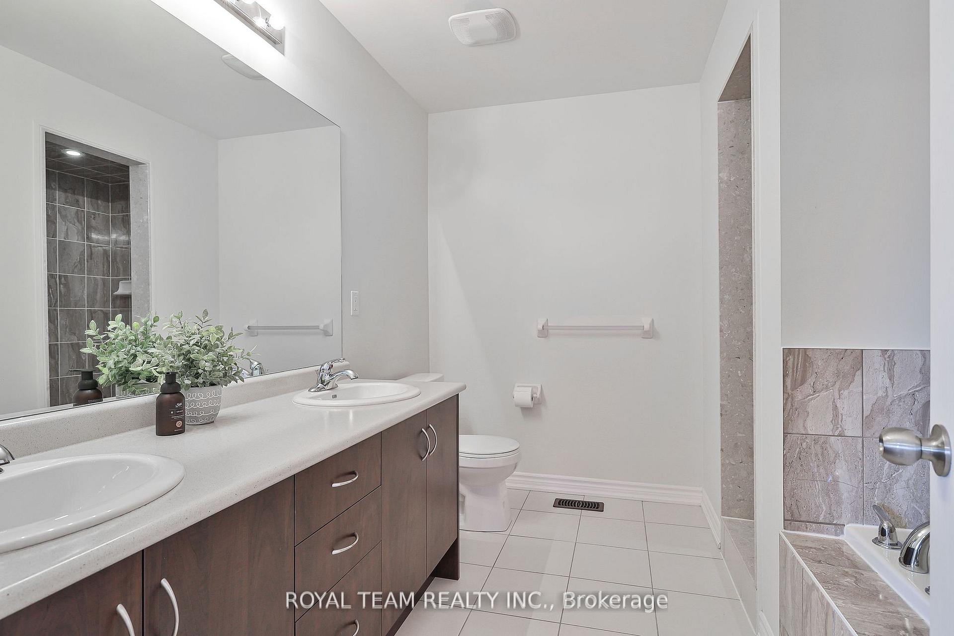 Photo 18 of 1246 Peelar Crescent, Innisfil, Lefroy — HOMEH