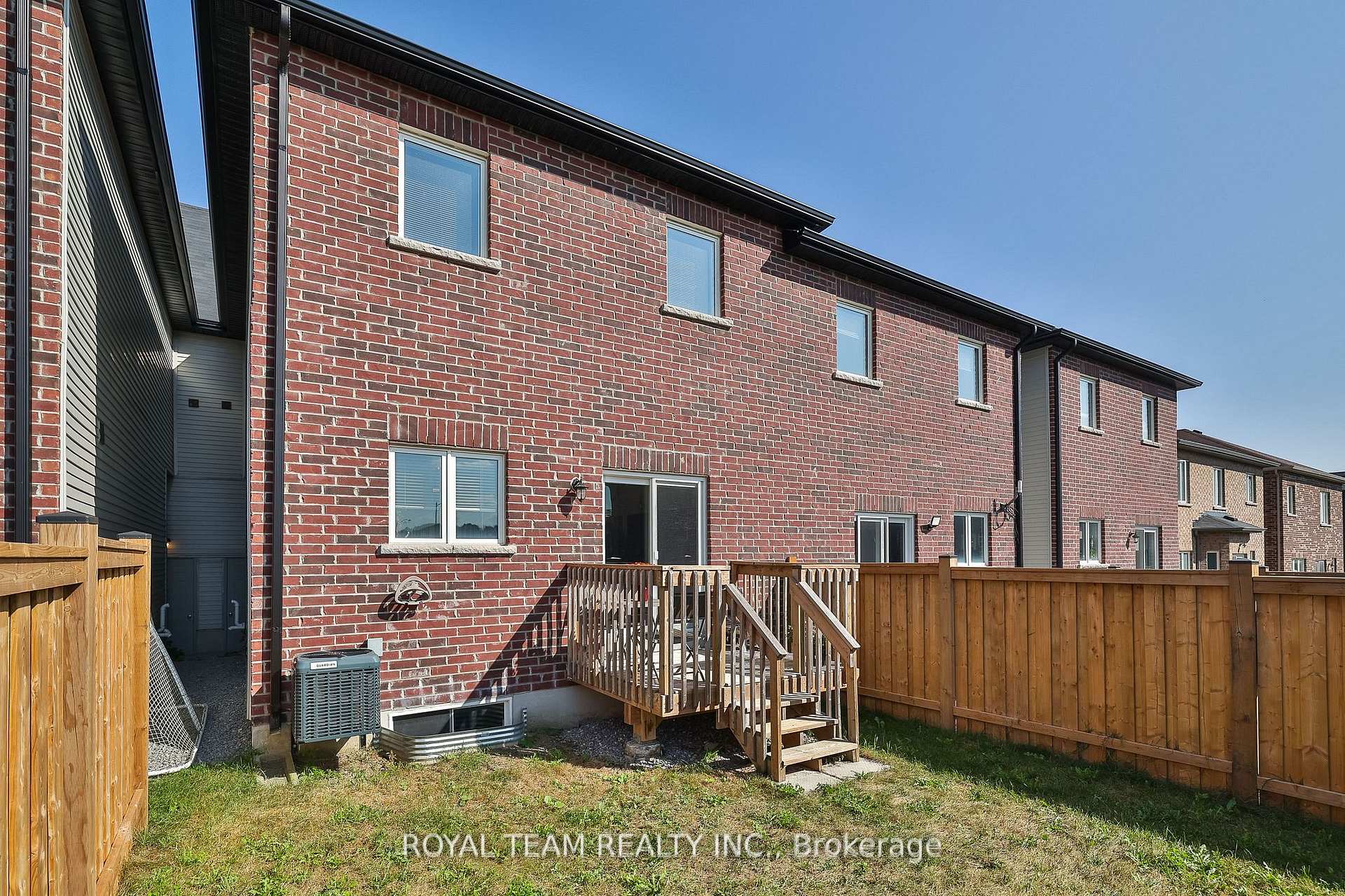 Photo 27 of 1246 Peelar Crescent, Innisfil, Lefroy — HOMEH