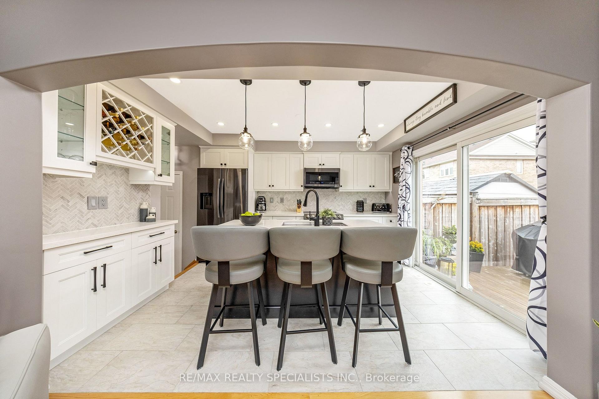 Photo 13 of 590 Speyer Circle, Milton, Harrison — HOMEH