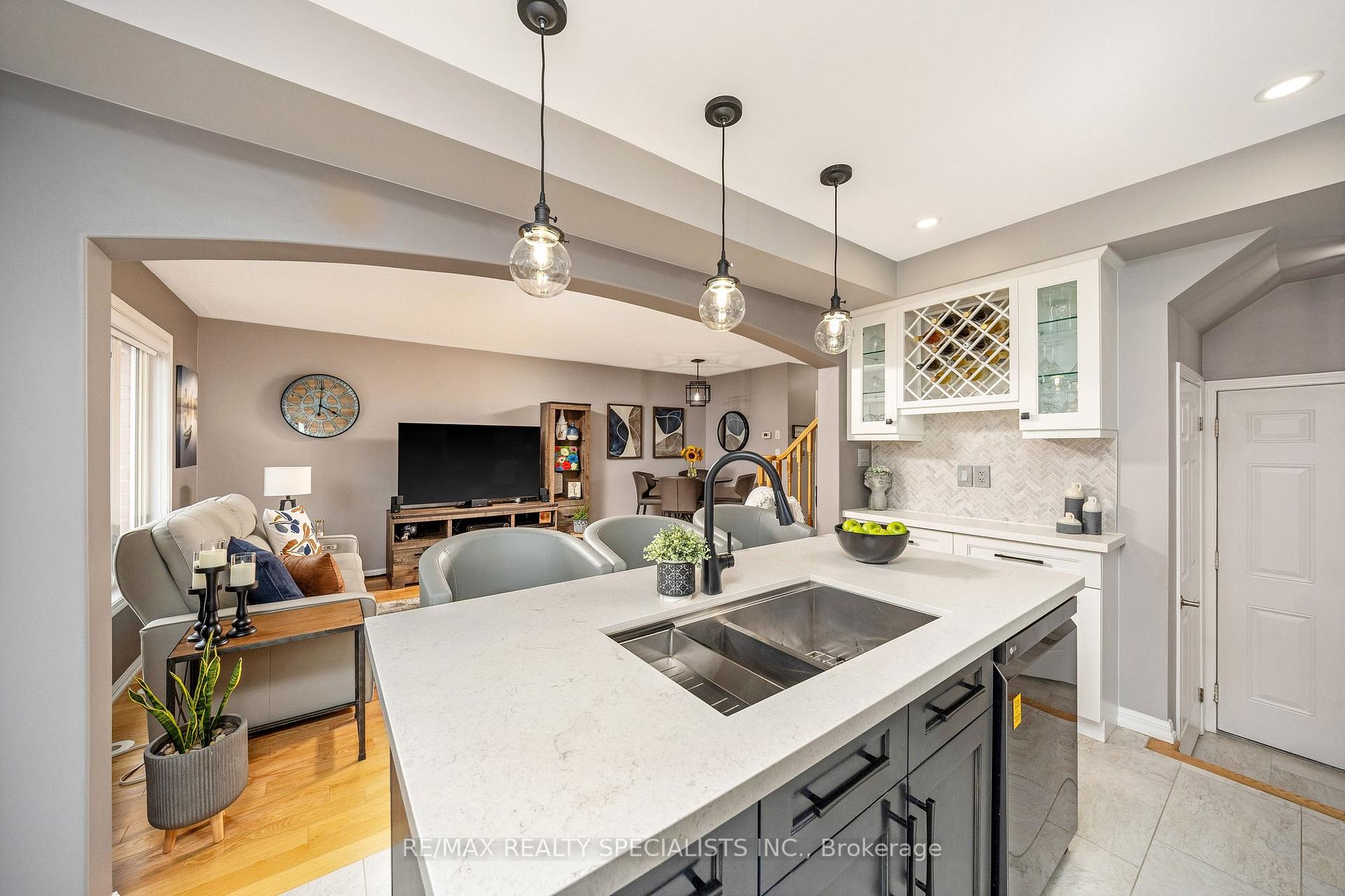 Photo 16 of 590 Speyer Circle, Milton, Harrison — HOMEH