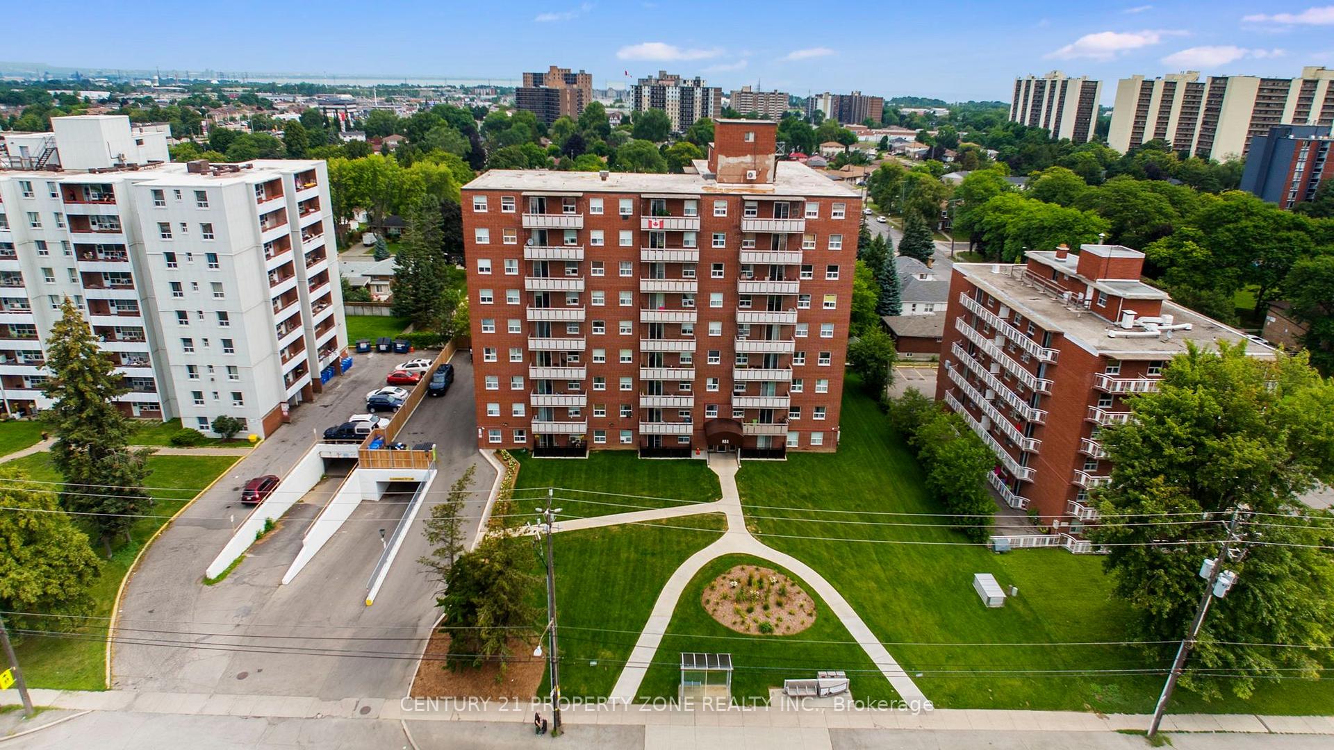 Photo 4 of Unit 105, 851 Queenston Road, Hamilton, Stoney Creek — HOMEH