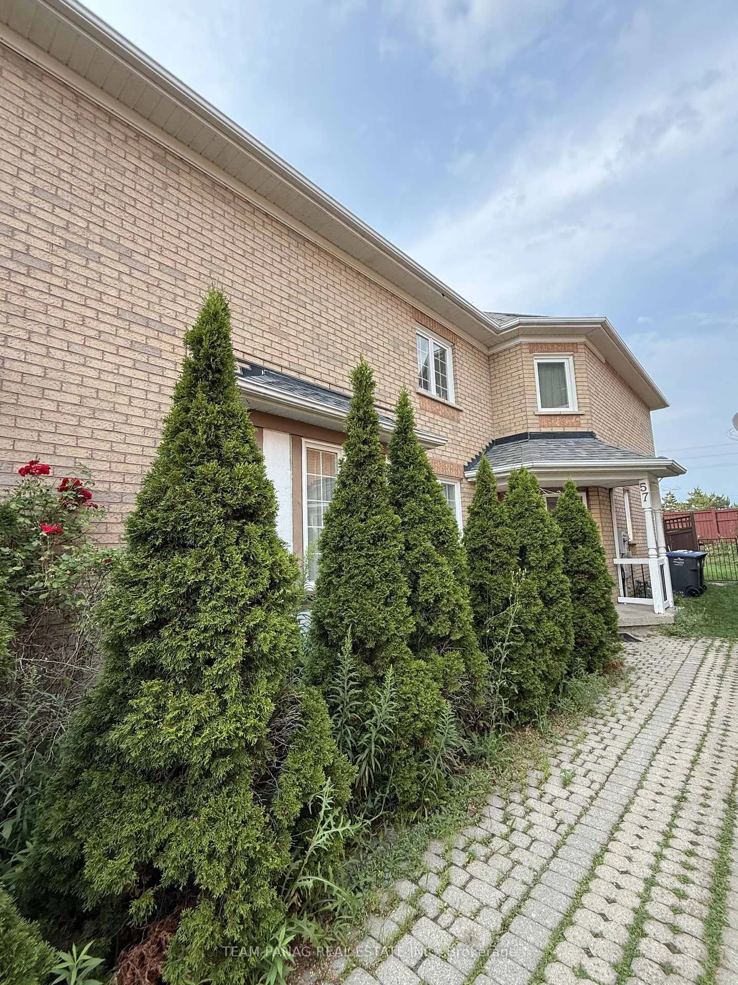 Photo 11 of 57 Quail Feather Crescent, Brampton, Sandringham-Wellington — HOMEH