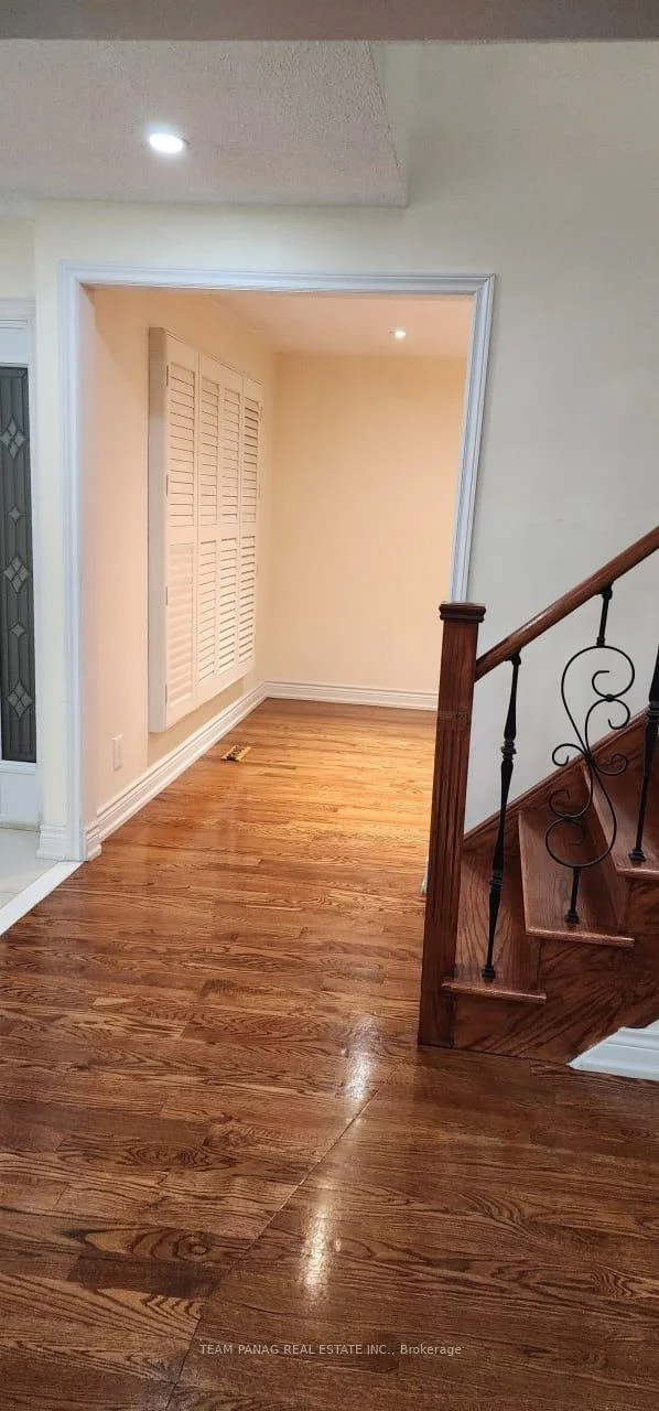 Photo 13 of 57 Quail Feather Crescent, Brampton, Sandringham-Wellington — HOMEH