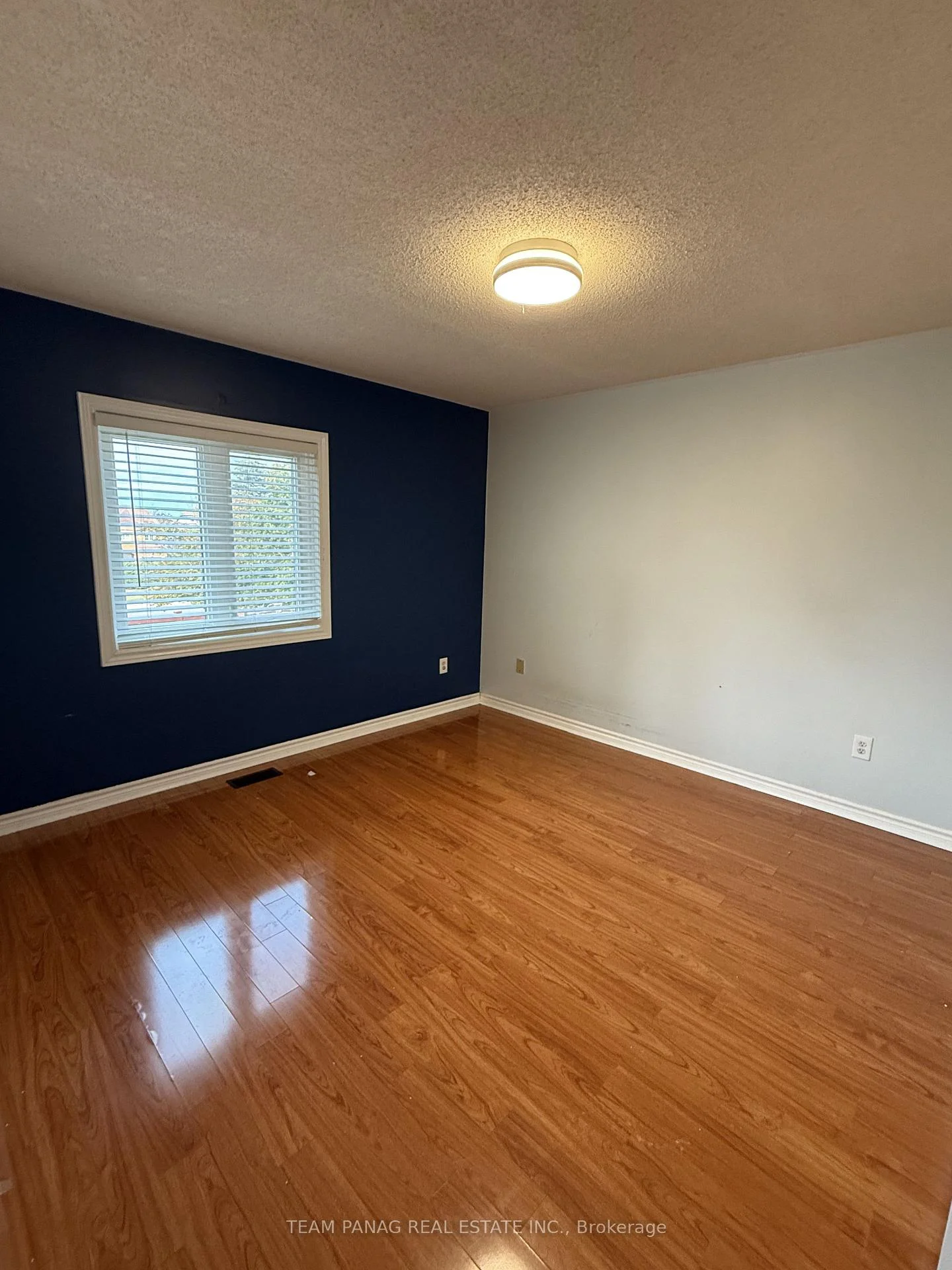 Photo 36 of 57 Quail Feather Crescent, Brampton, Sandringham-Wellington — HOMEH