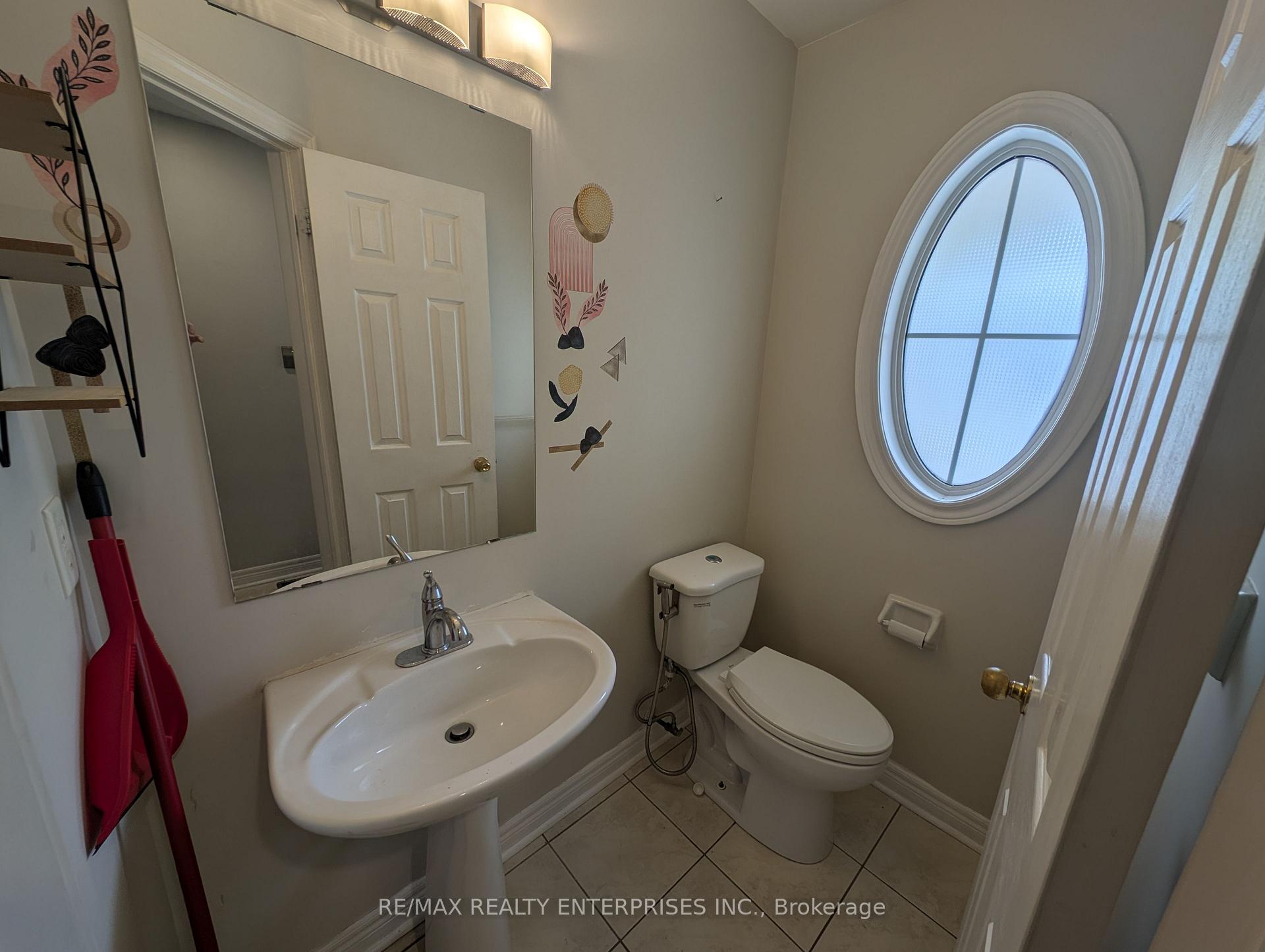 Photo 3 of 3974 Manatee Way, Mississauga, Churchill Meadows — HOMEH