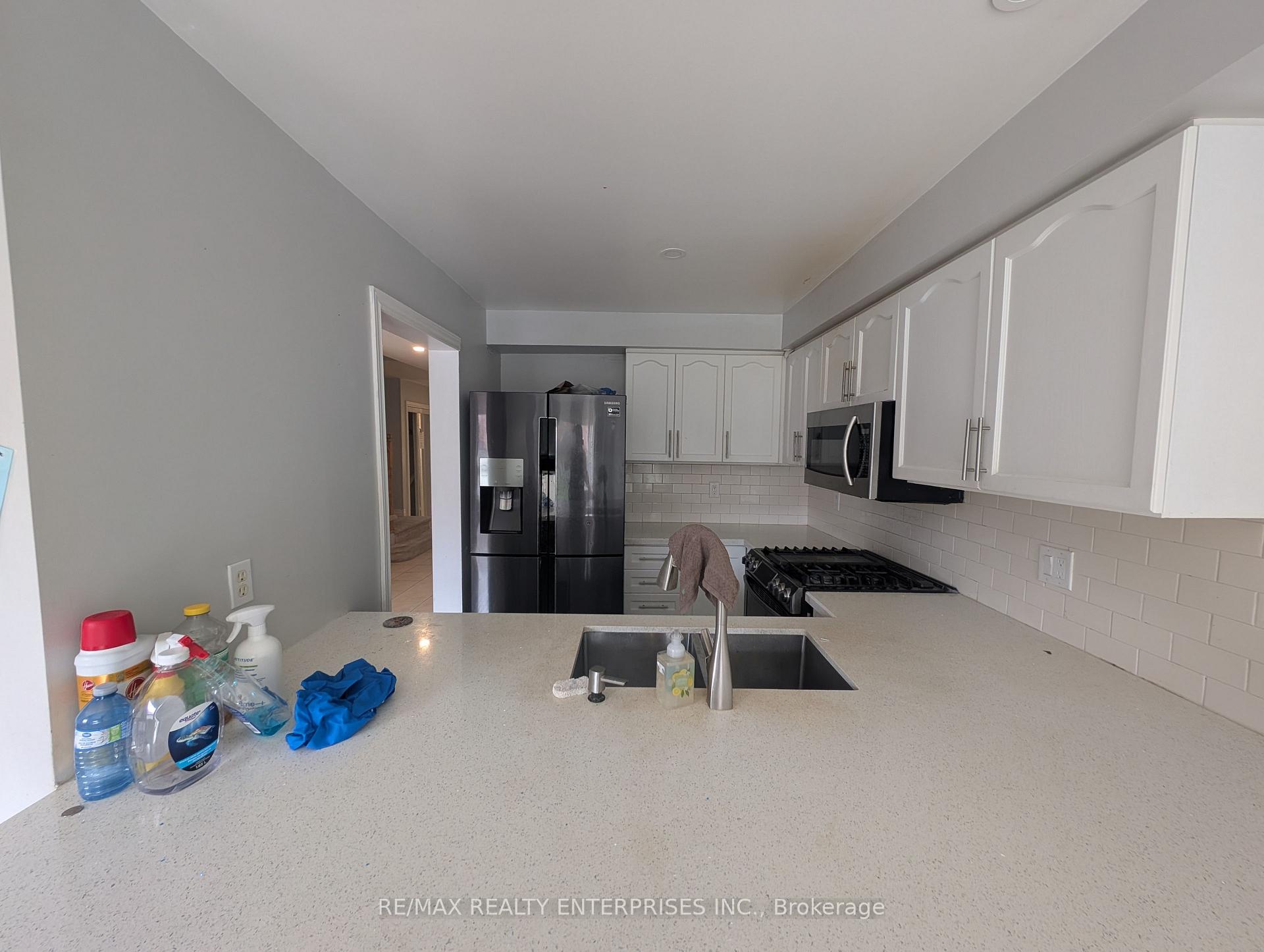 Photo 8 of 3974 Manatee Way, Mississauga, Churchill Meadows — HOMEH