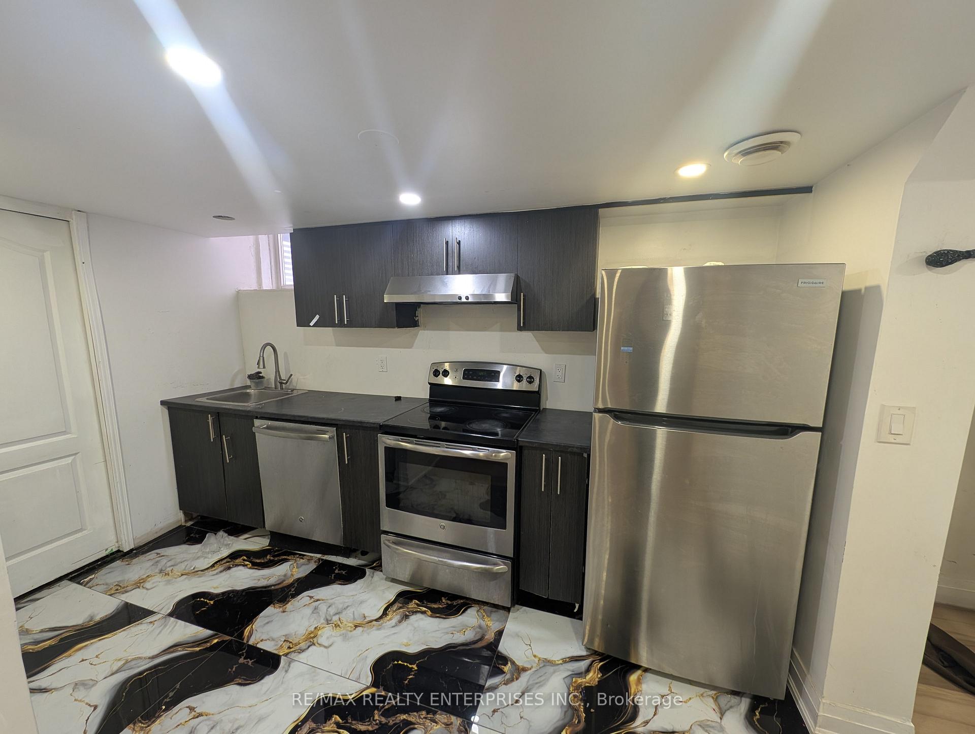 Photo 25 of 3974 Manatee Way, Mississauga, Churchill Meadows — HOMEH