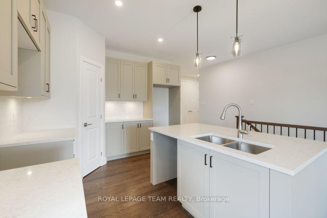 Photo 8 of 1189 Potter Drive, Brockville, Brockville — HOMEH