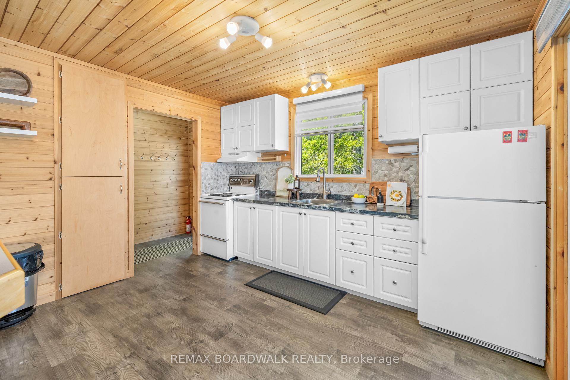 Photo 19 of 339 Leavoy Lane, Horton, Horton Twp — HOMEH