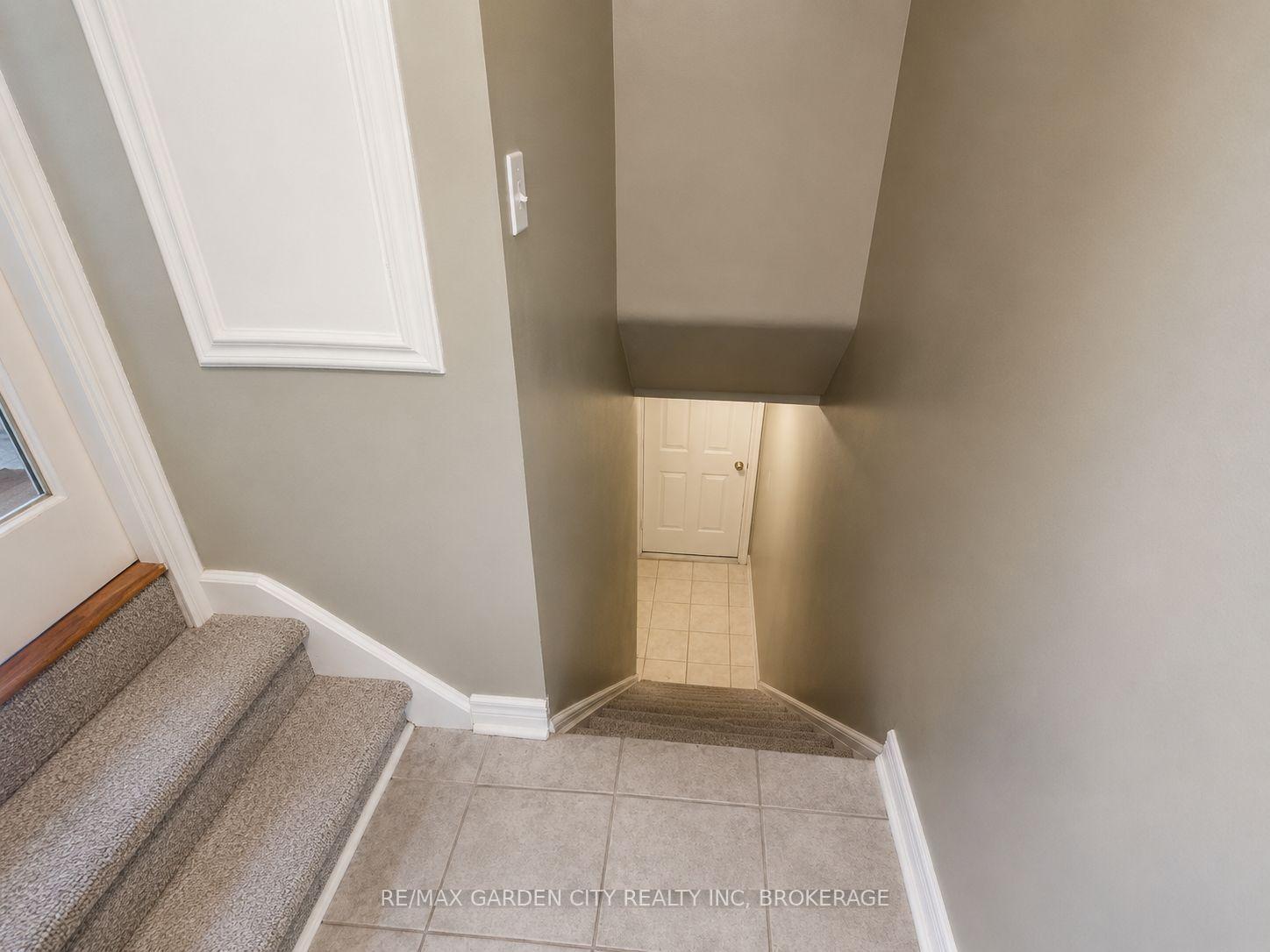 Photo 6 of 139 South Drive, St. Catharines, Old Glenridge — HOMEH