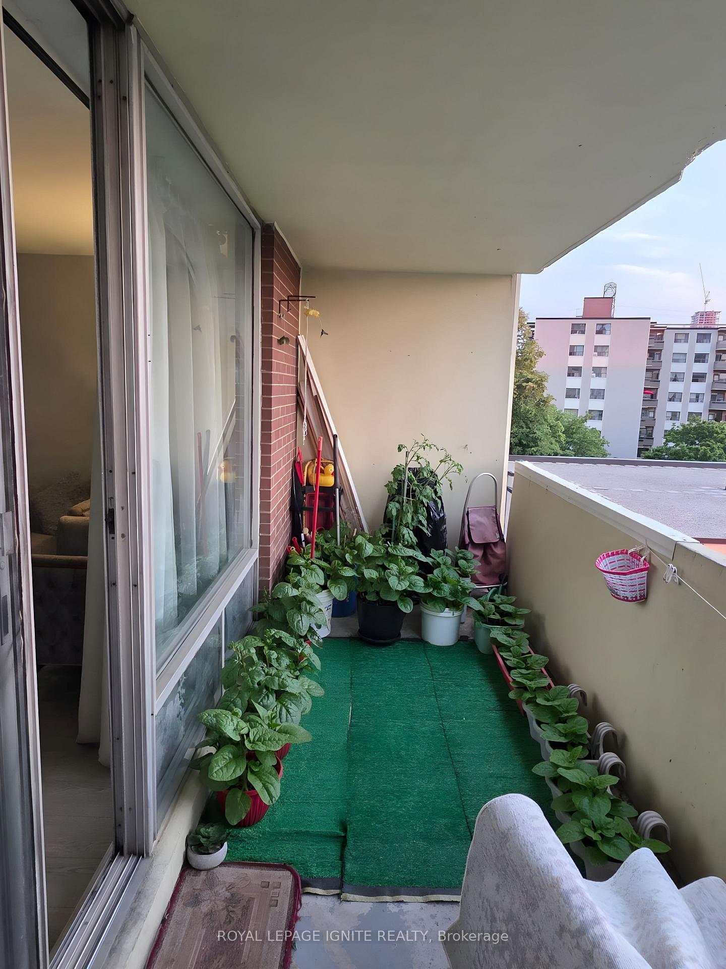 Photo 7 of Unit 415, 5 Massey Square, Toronto, Crescent Town — HOMEH