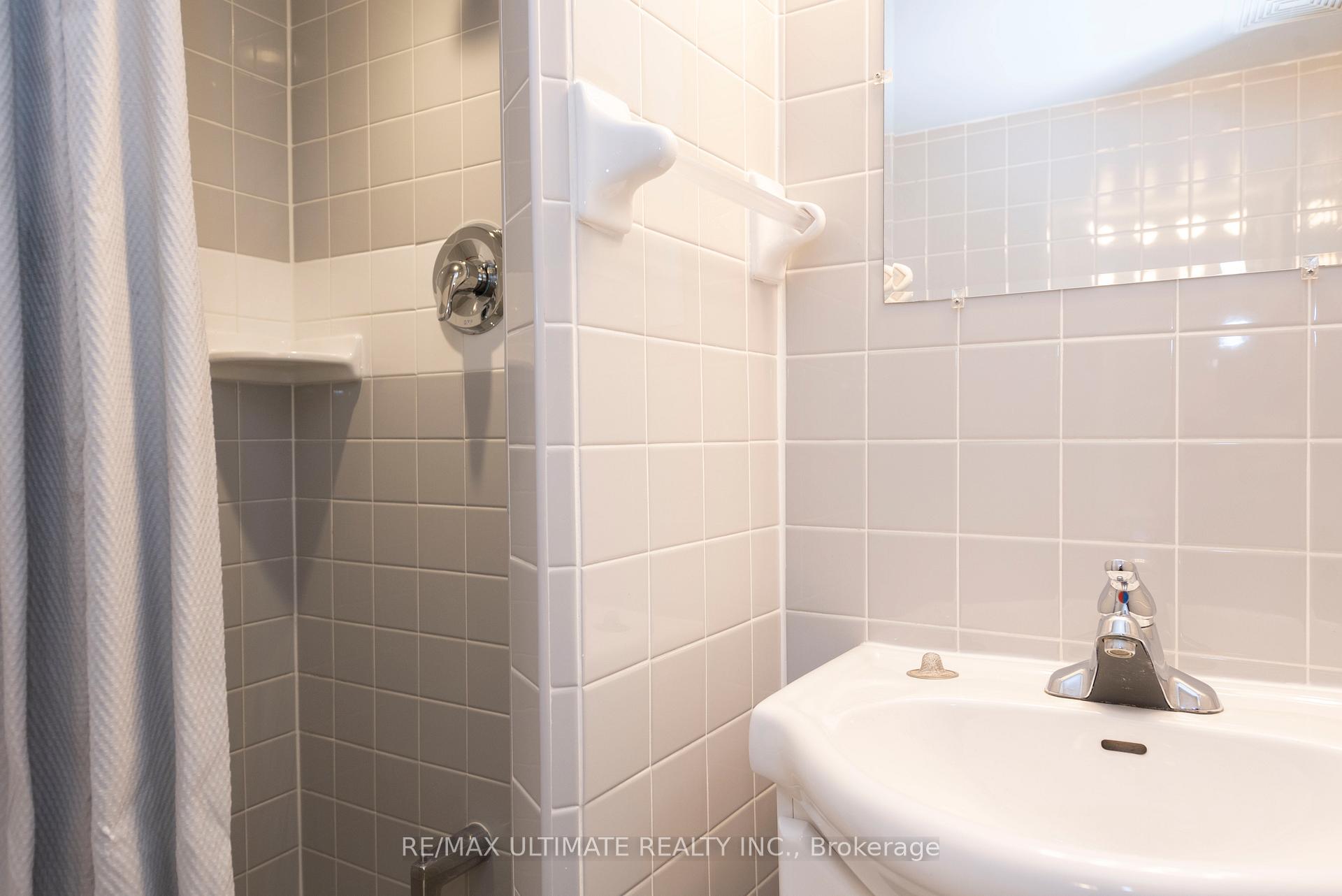 Photo 9 of 7 Joanith Lower Drive, Toronto, O'Connor-Parkview — HOMEH