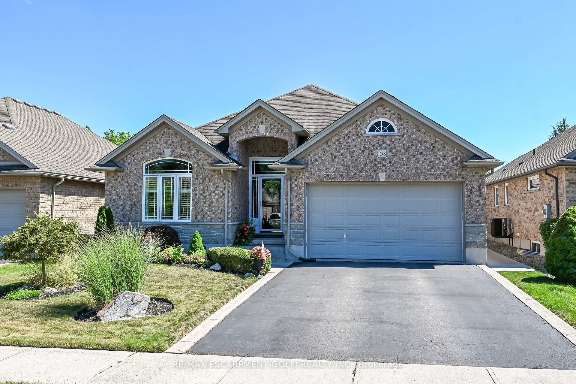 Photo 1 of 108 Willowdale Crescent, Norfolk, Port Dover — HOMEH