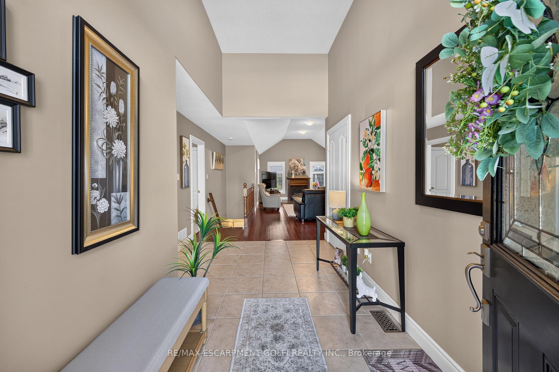 Photo 3 of 108 Willowdale Crescent, Norfolk, Port Dover — HOMEH