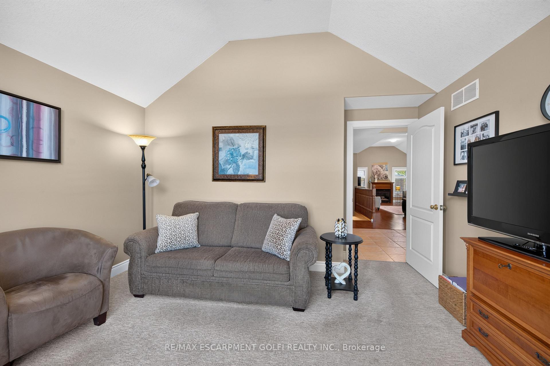 Photo 15 of 108 Willowdale Crescent, Norfolk, Port Dover — HOMEH