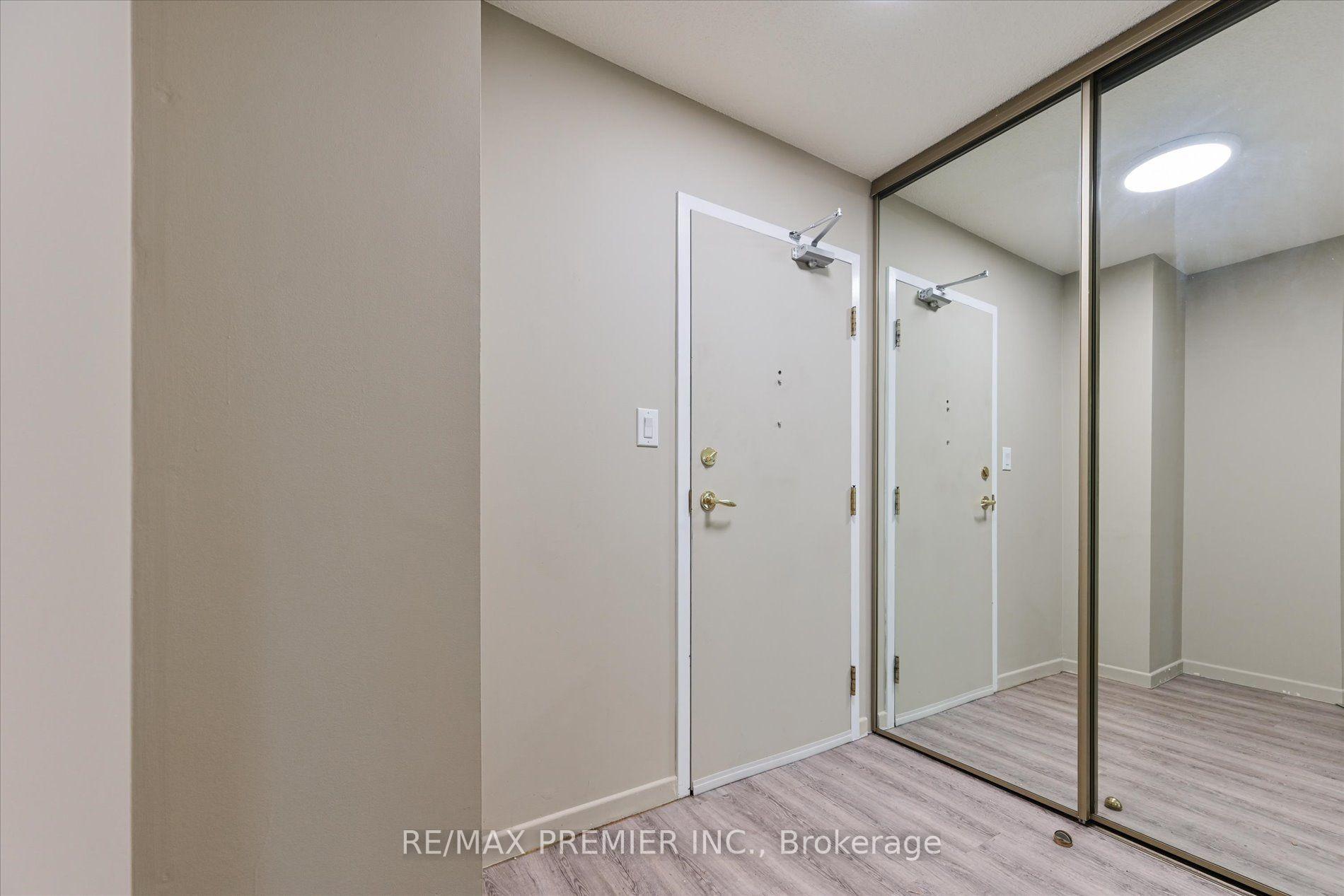 Photo 6 of Unit 403, 3734 St Clair Avenue E, Scarborough, Cliffcrest — HOMEH