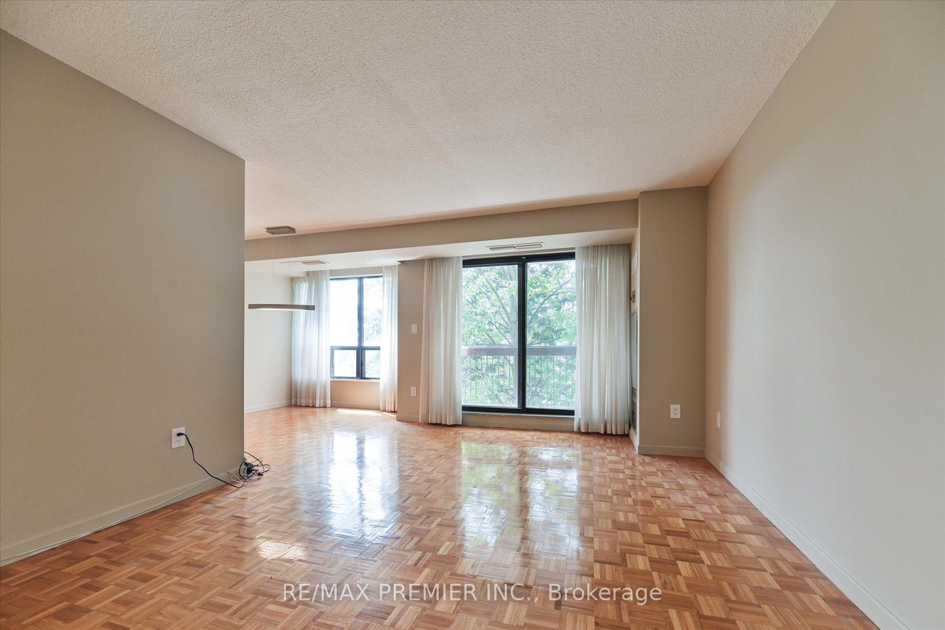 Photo 8 of Unit 403, 3734 St Clair Avenue E, Scarborough, Cliffcrest — HOMEH