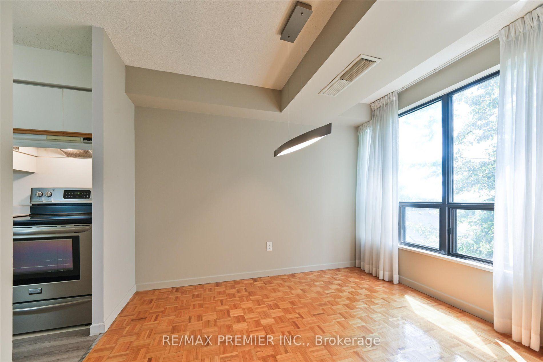 Photo 10 of Unit 403, 3734 St Clair Avenue E, Scarborough, Cliffcrest — HOMEH