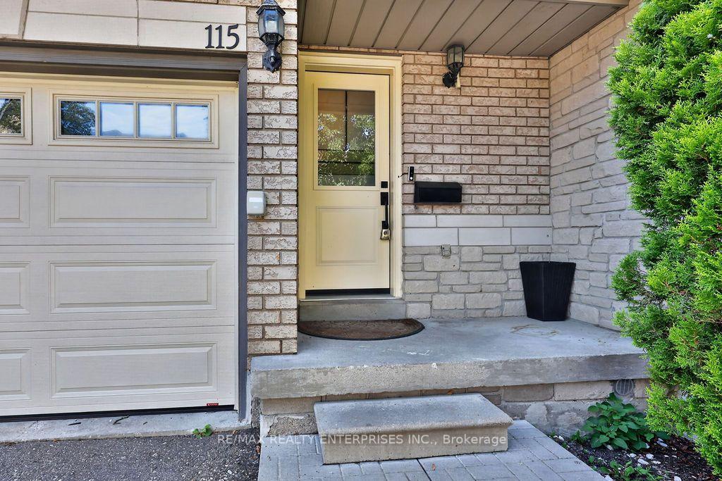 Photo 7 of Unit 115, 455 Apache Court, Mississauga, Hurontario — HOMEH
