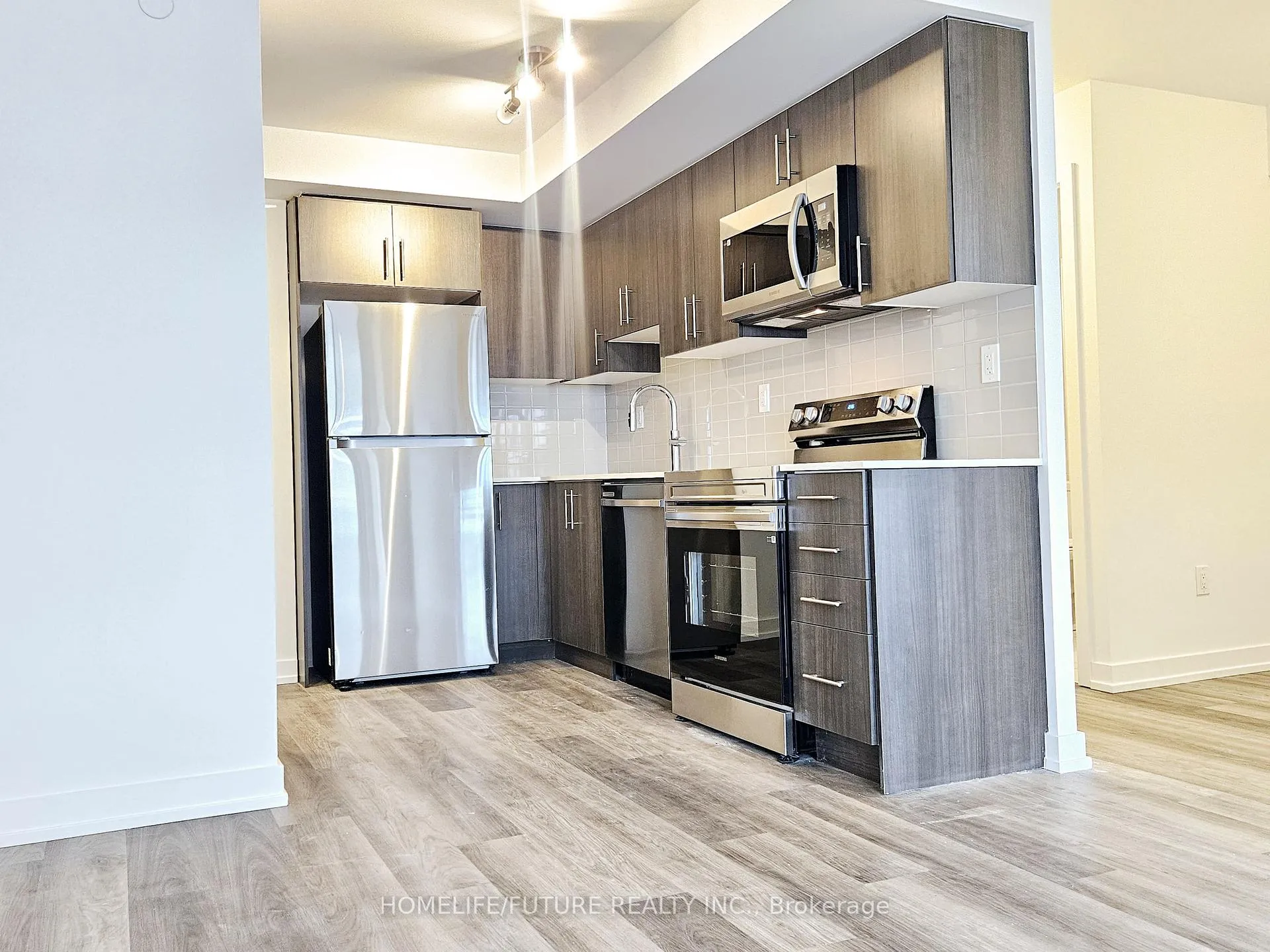 Photo 5 of Unit 1805, 1435 Celebration Drive, Pickering, Bay Ridges — HOMEH