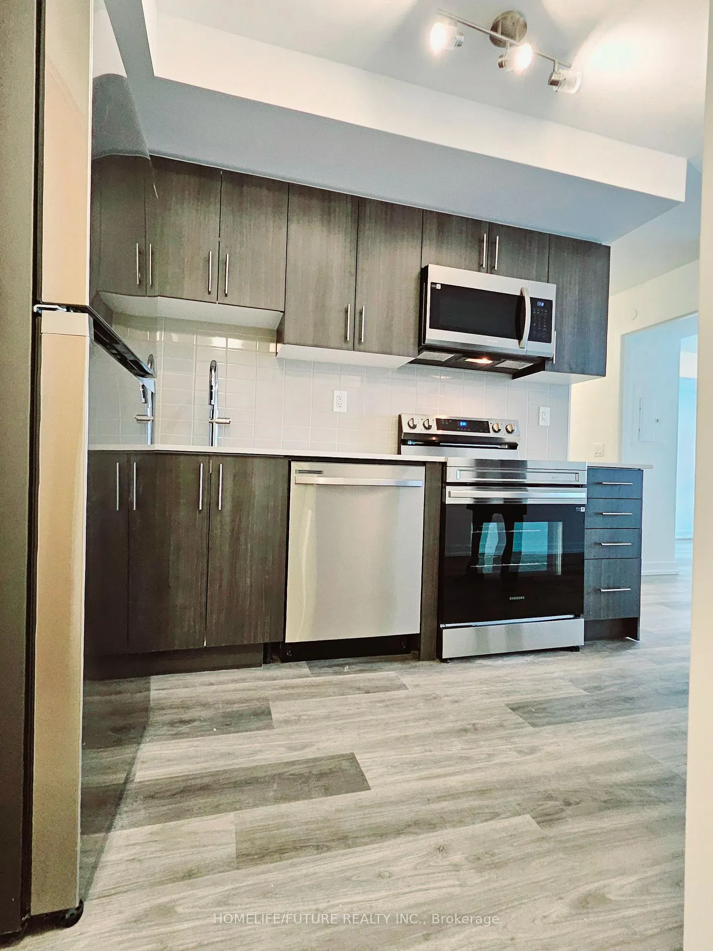 Photo 7 of Unit 1805, 1435 Celebration Drive, Pickering, Bay Ridges — HOMEH