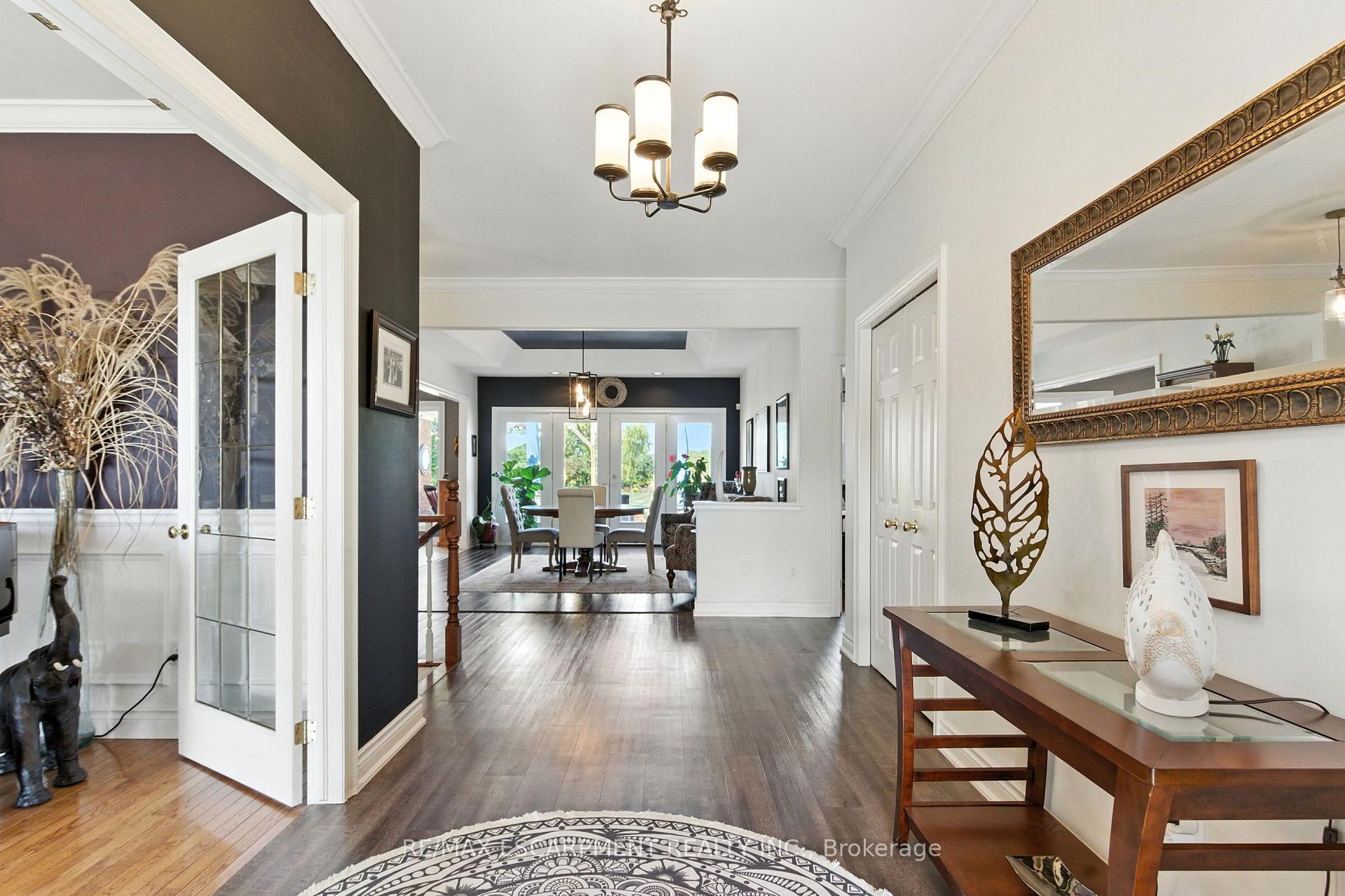 Photo 5 of 10 Featherstone Avenue, Haldimand — HOMEH