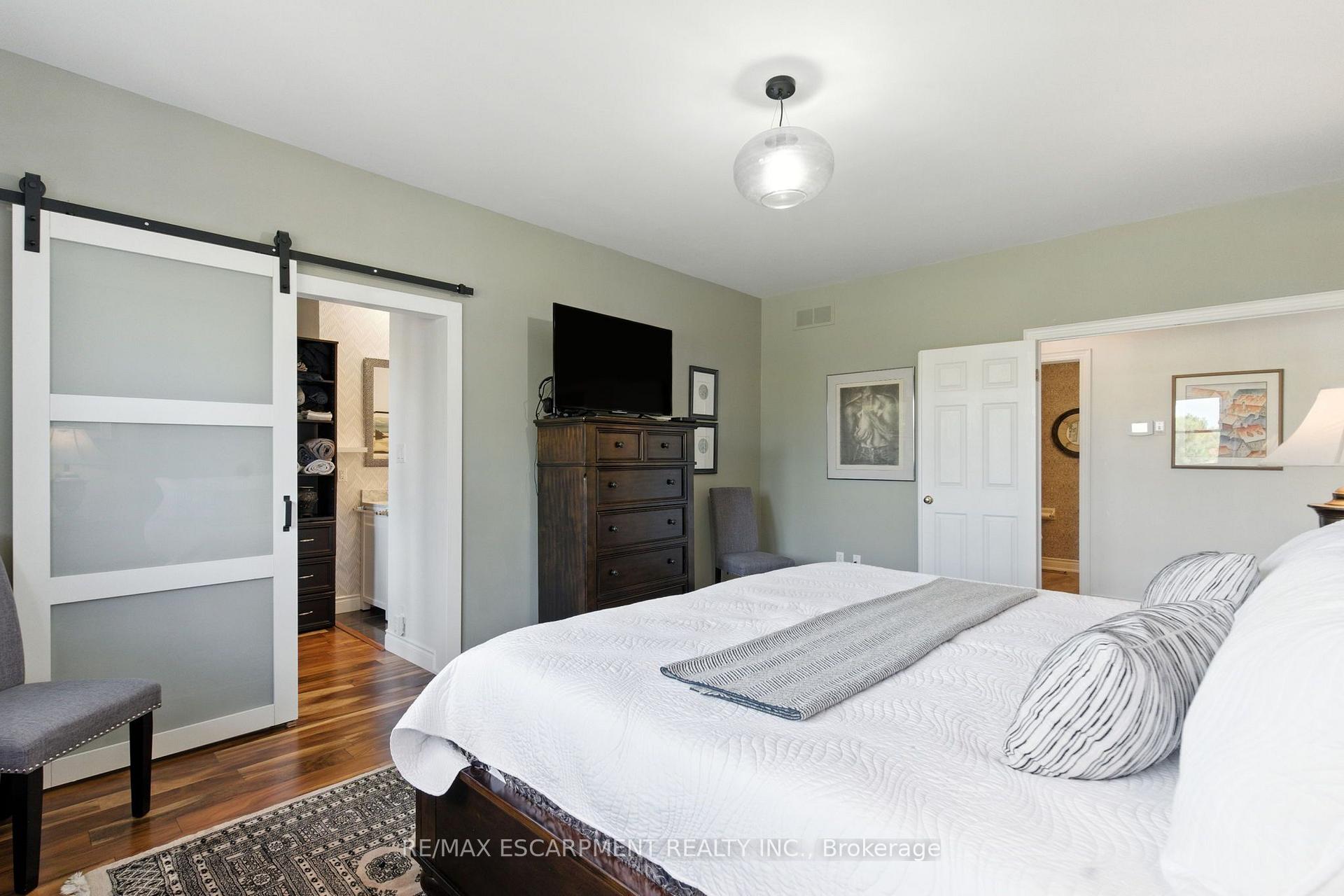 Photo 22 of 10 Featherstone Avenue, Haldimand — HOMEH