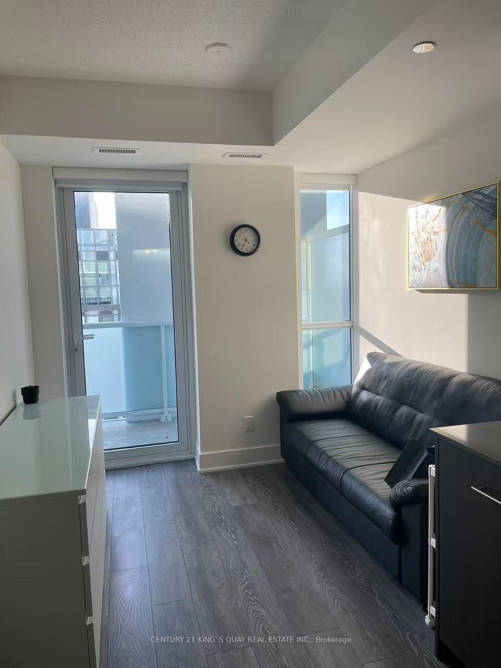 Photo 2 of 188 Fairview Mall Drive, North York, Don Valley Village — HOMEH