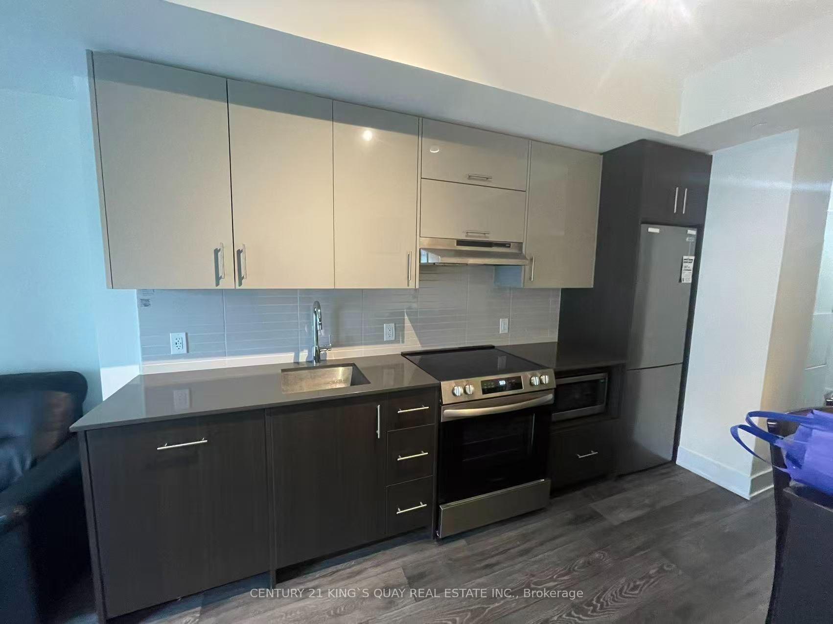 Photo 3 of 188 Fairview Mall Drive, North York, Don Valley Village — HOMEH