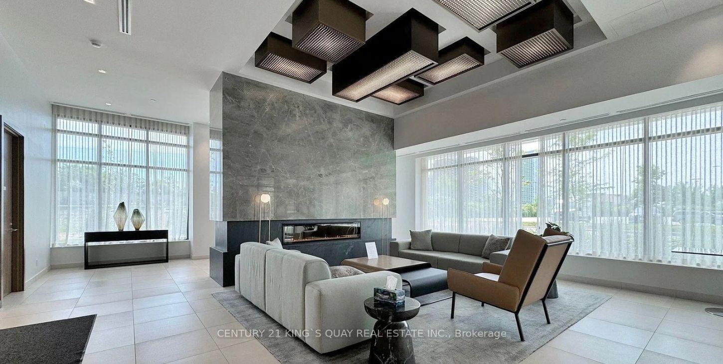 Photo 10 of 188 Fairview Mall Drive, North York, Don Valley Village — HOMEH