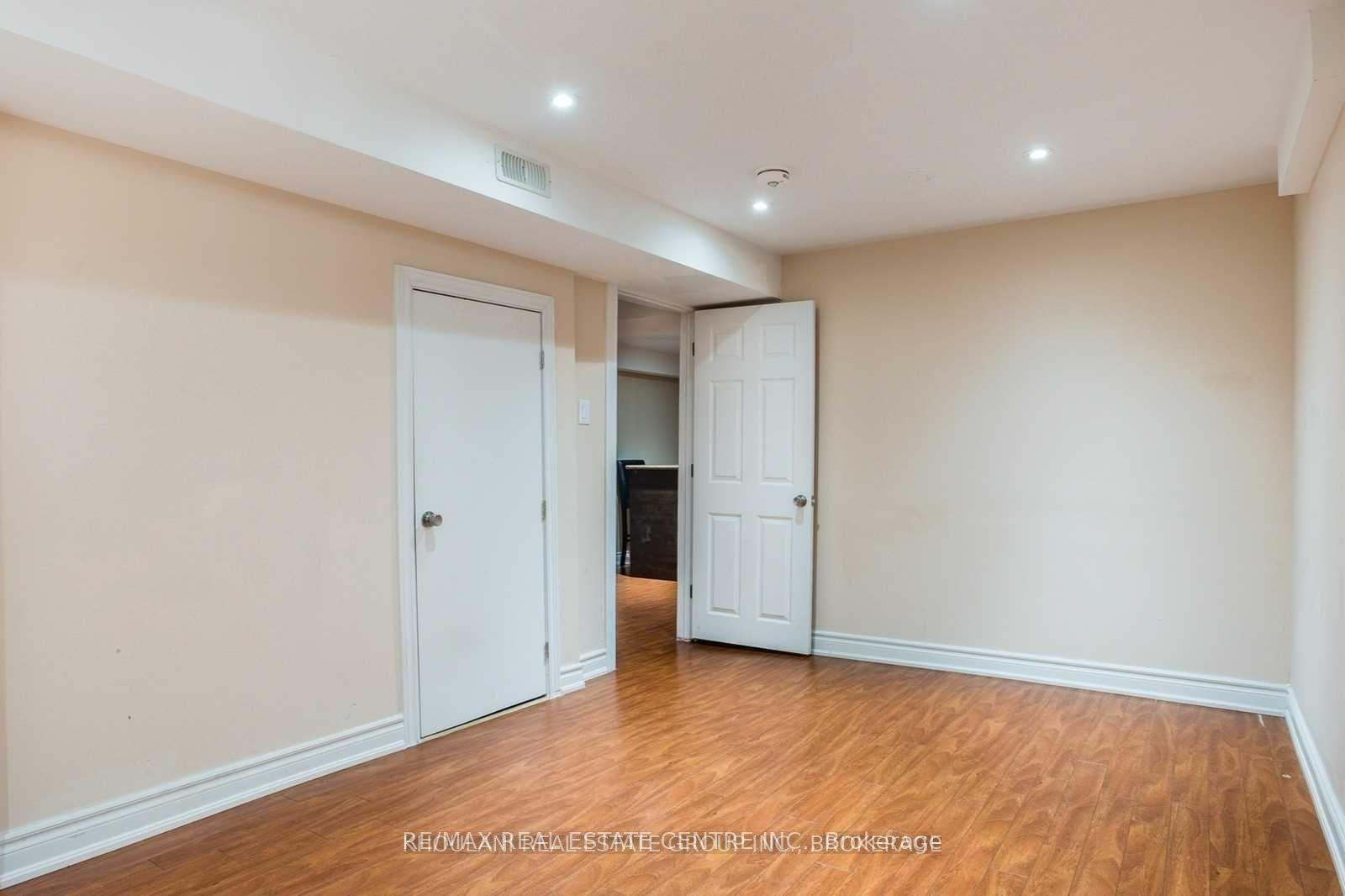 Photo 3 of 3283 Tacc(basement) Drive, Mississauga, Churchill Meadows — HOMEH