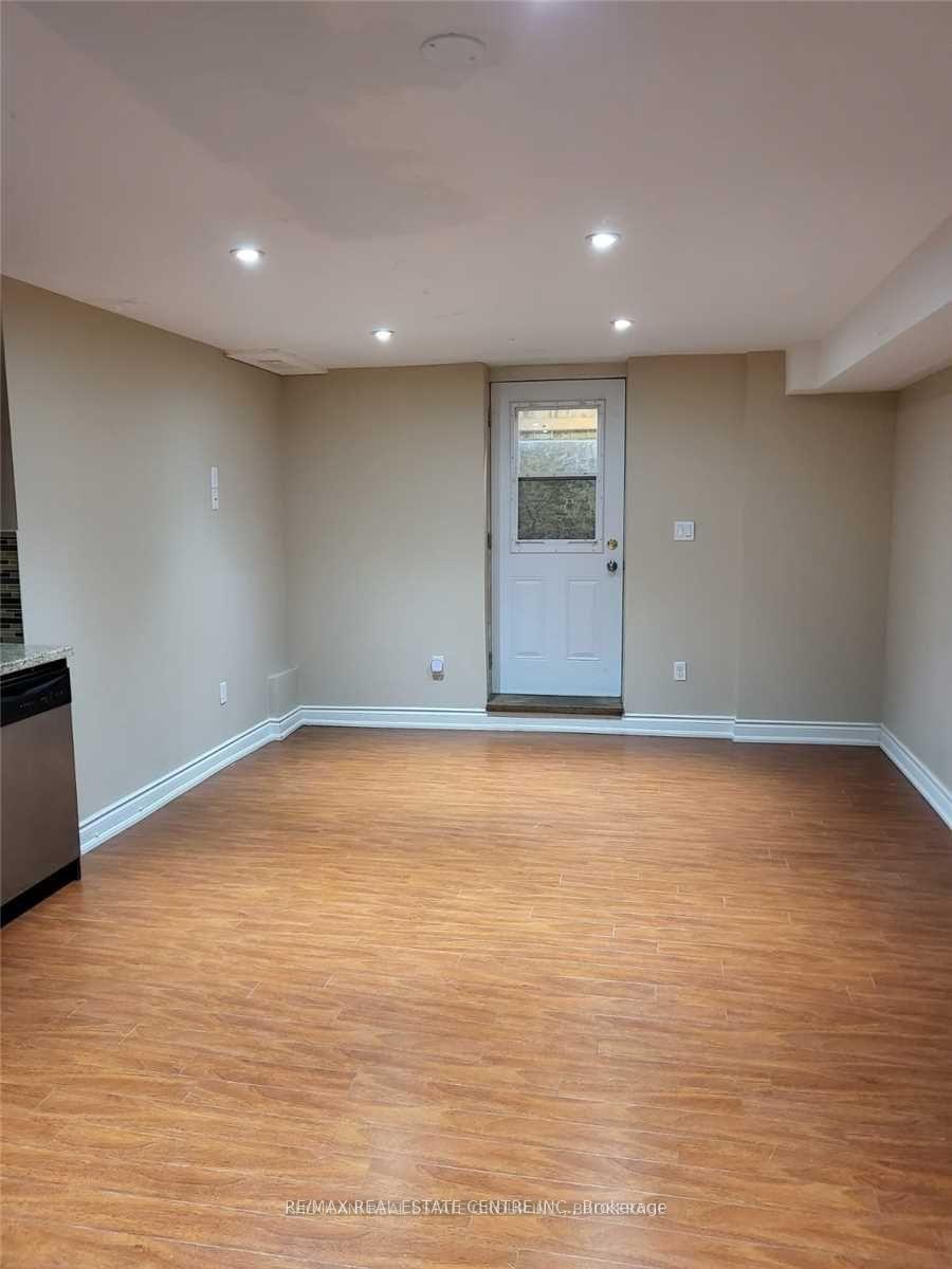 Photo 7 of 3283 Tacc(basement) Drive, Mississauga, Churchill Meadows — HOMEH